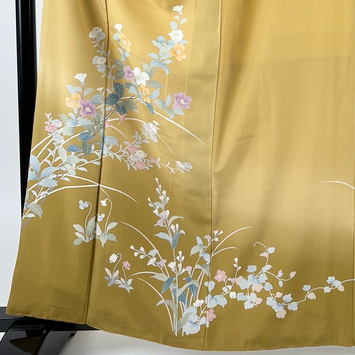 美品】 訪問着 身丈161.5cm 裄丈66cm M 袷 枝花 ぼかし 黄土色 正絹 秀