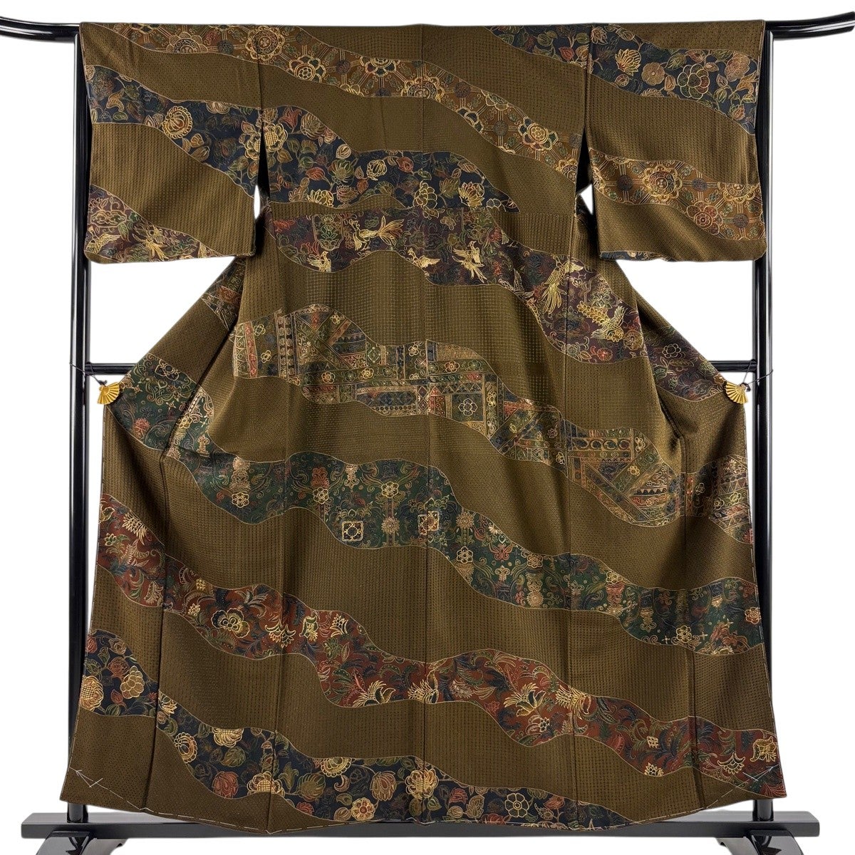 訪問着 美品 名品 身丈158cm 裄丈63.5cm 正絹 【中古】 美品】 訪問着 身丈158cm 裄丈64.5cm M 袷 草花 霞 金糸 刺繍 焦茶色