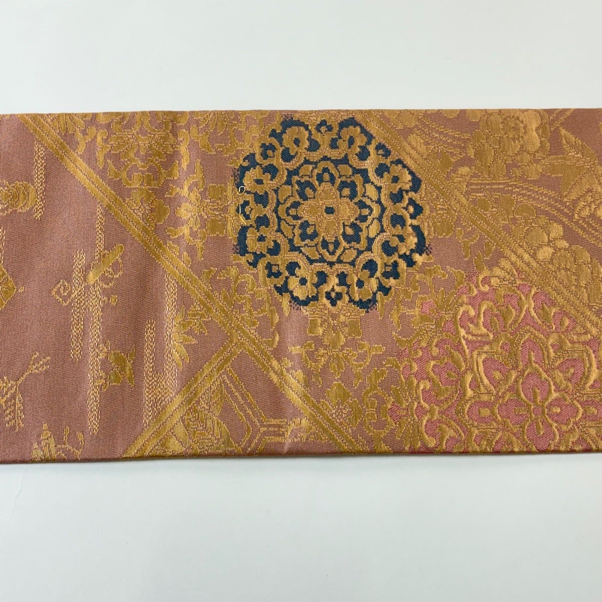 美品】 名古屋帯 優品 華文 草花 箔 灰桜 正絹｜中古・古着