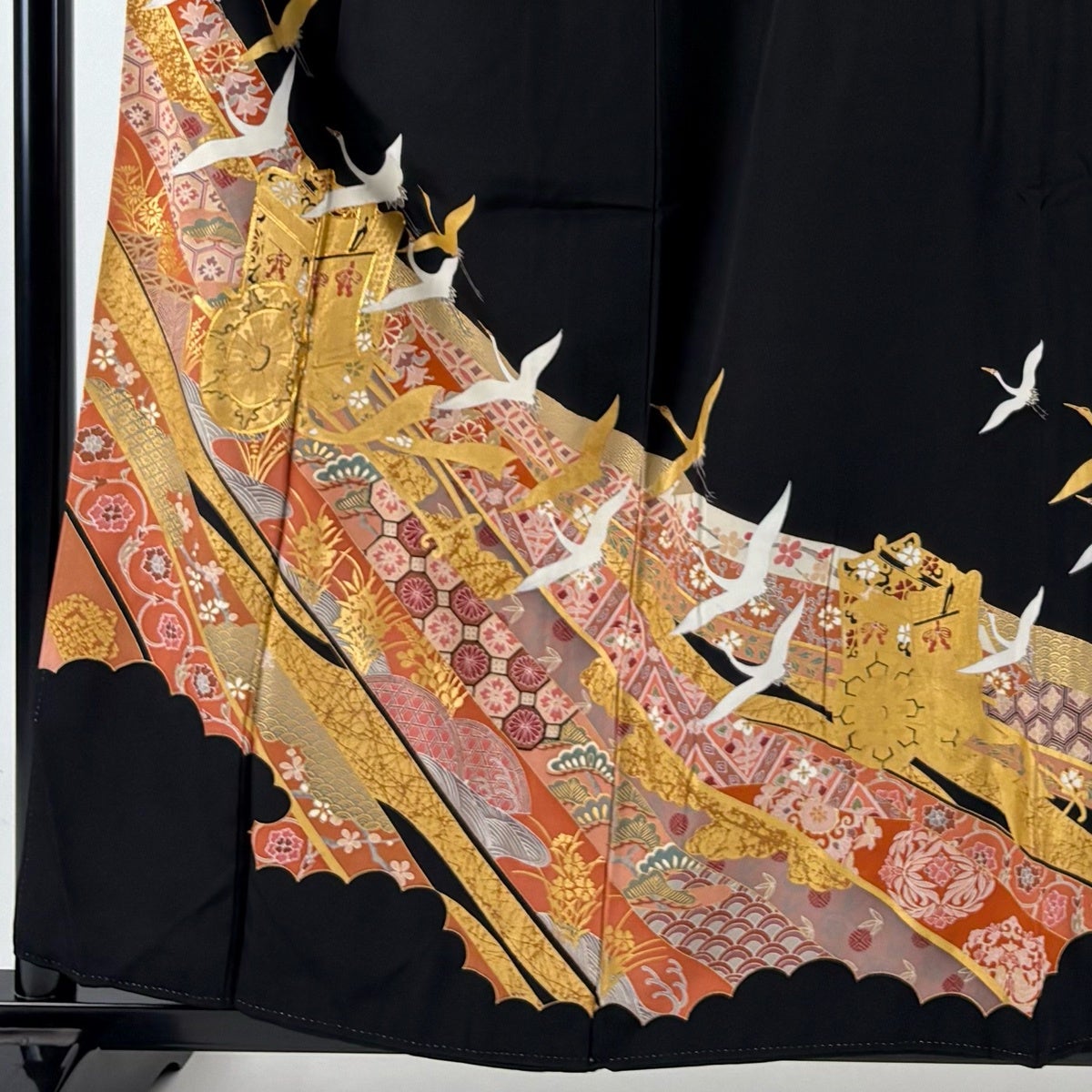 黒留袖 身丈157cm 裄丈62.5cm S 袷 御所車 鶴 金糸 金彩 黒 正絹 優品