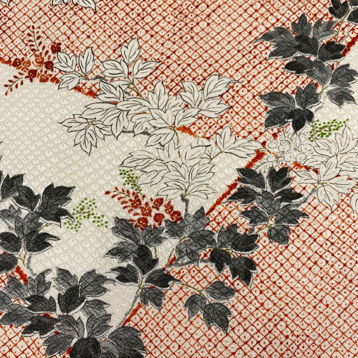 反物 秀品 小紋 枝花 疋田 金彩 薄小豆 正絹|中古・古着・リサイクル
