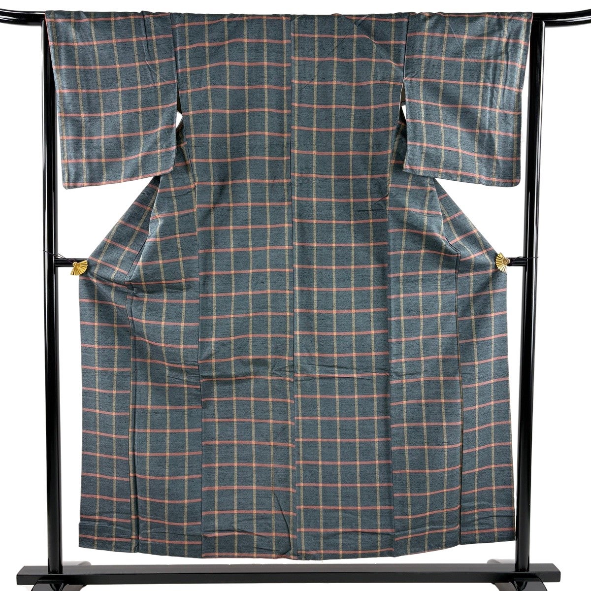 紬 身丈158cm 裄丈65cm 正絹 秀品 【中古】 紬 身丈158cm 裄丈65cm M 袷 証紙あり 器物 黒 正絹 秀品｜中古・古着