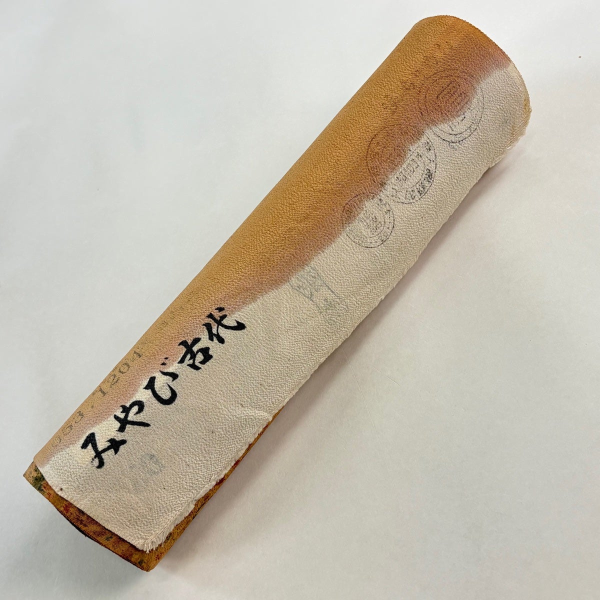 反物 秀品 小紋 二代目更甚 更紗 鳥 縮緬 山吹茶色 正絹｜中古・古着