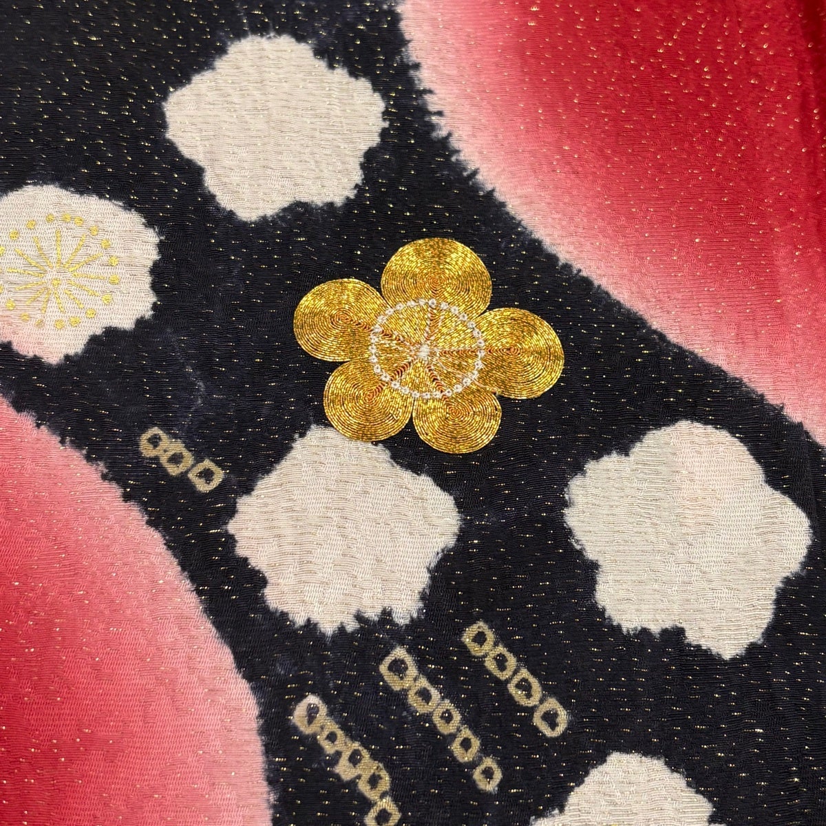 No.306アンティーク子供着物正絹総絞り金刺繍豪華着丈131センチ裄丈56セン 七五三 正絹絞り四つ身着物 絞り 刺繍 長襦袢セット 7歳用 七五三着物