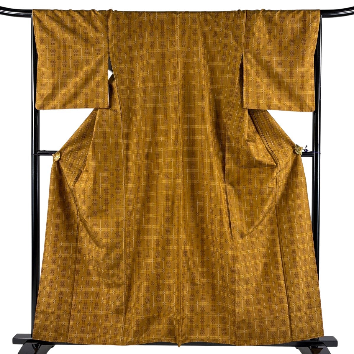 美品】 紬 身丈159cm 裄丈67.5cm L 袷 格子 山吹茶色 正絹 名品｜中古