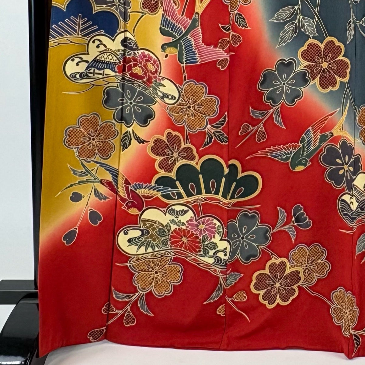 振袖 身丈168cm 裄丈69cm L 袷 松 鳥 染め分け 縮緬 赤 正絹 名品