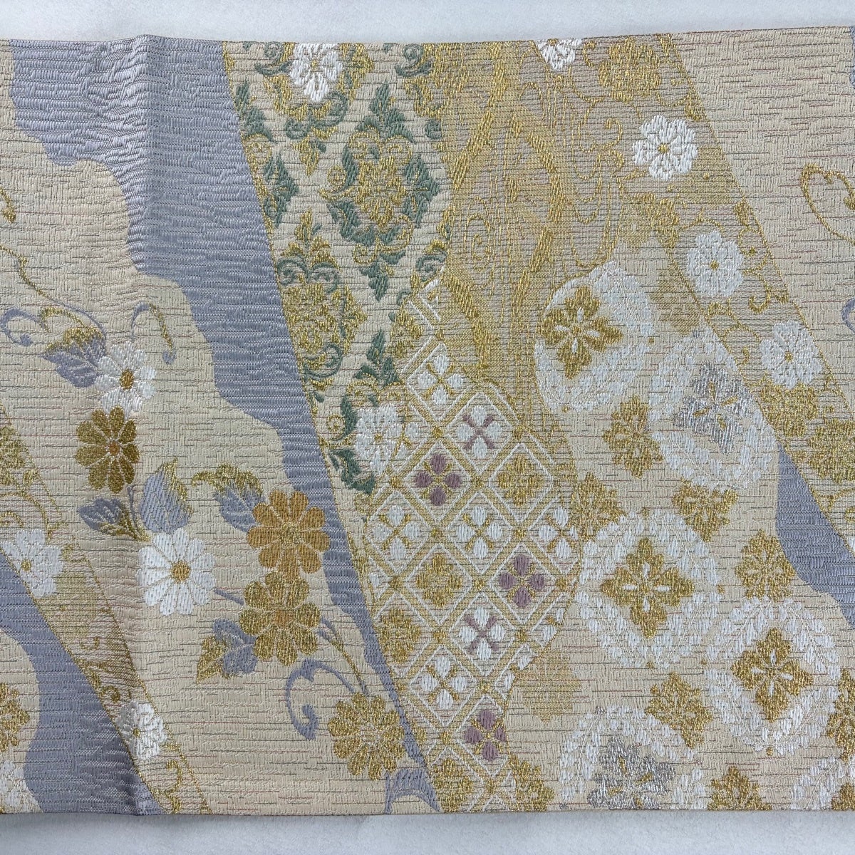 美品】 袋帯 名品 七宝花菱 菊唐草 金銀糸 ベージュ 六通 正絹｜中古