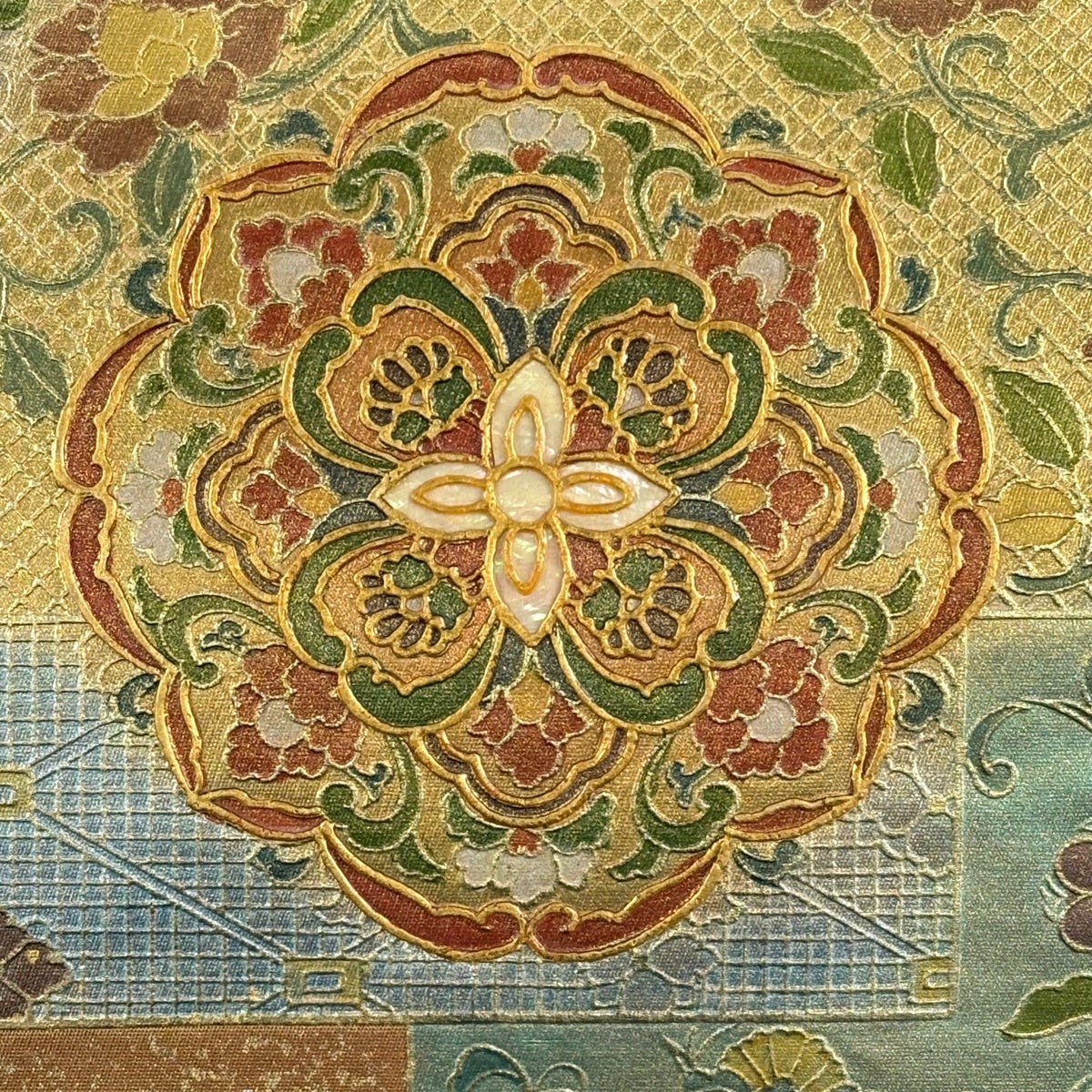 袋帯 名品 華文 花唐草 螺鈿 金銀彩 山吹色 お太鼓柄 正絹｜中古・古着