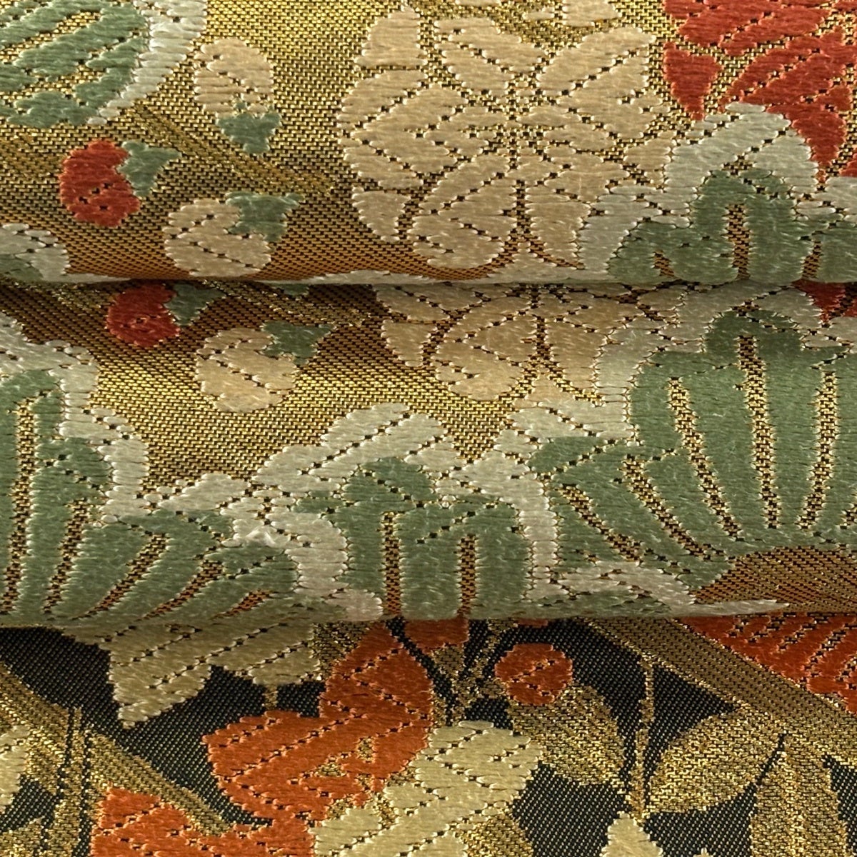 袋帯 中古 リサイクル 川島織物 菱模様 松皮菱風 箔の煌めき優雅な一条 金色  A815-14 袋帯 秀品 川島織物 落款あり 有職文様 松皮菱 金糸 金色 六通 正絹