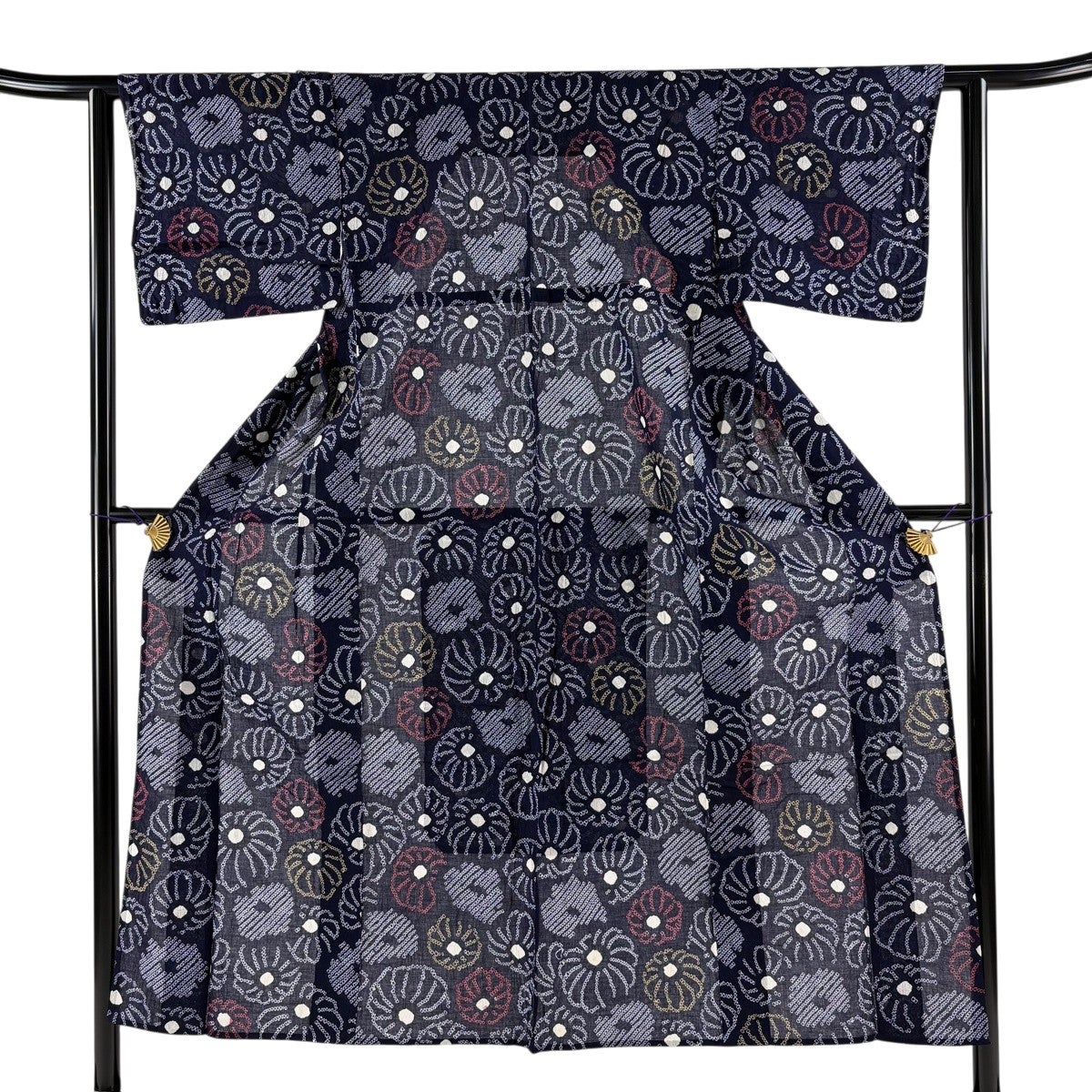 浴衣 身丈158.5cm 裄丈63.5cm S 絞り浴衣 蝶 花 黒 綿 名品｜中古
