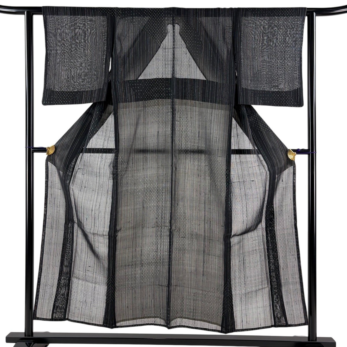 【美品】 紬 身丈152cm 裄丈63.5cm 麻 秀品 【中古】 美品】 紬 身丈152.5cm 裄丈66cm M 袷 菊 楓 薄茶色 正絹 秀品｜中古