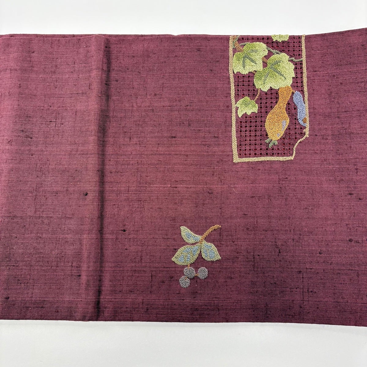 アンティーク名古屋帯　相良刺繍　紋　紫 相良刺繍 九寸名古屋帯「つの唐草」 – きものすぎをECサイト