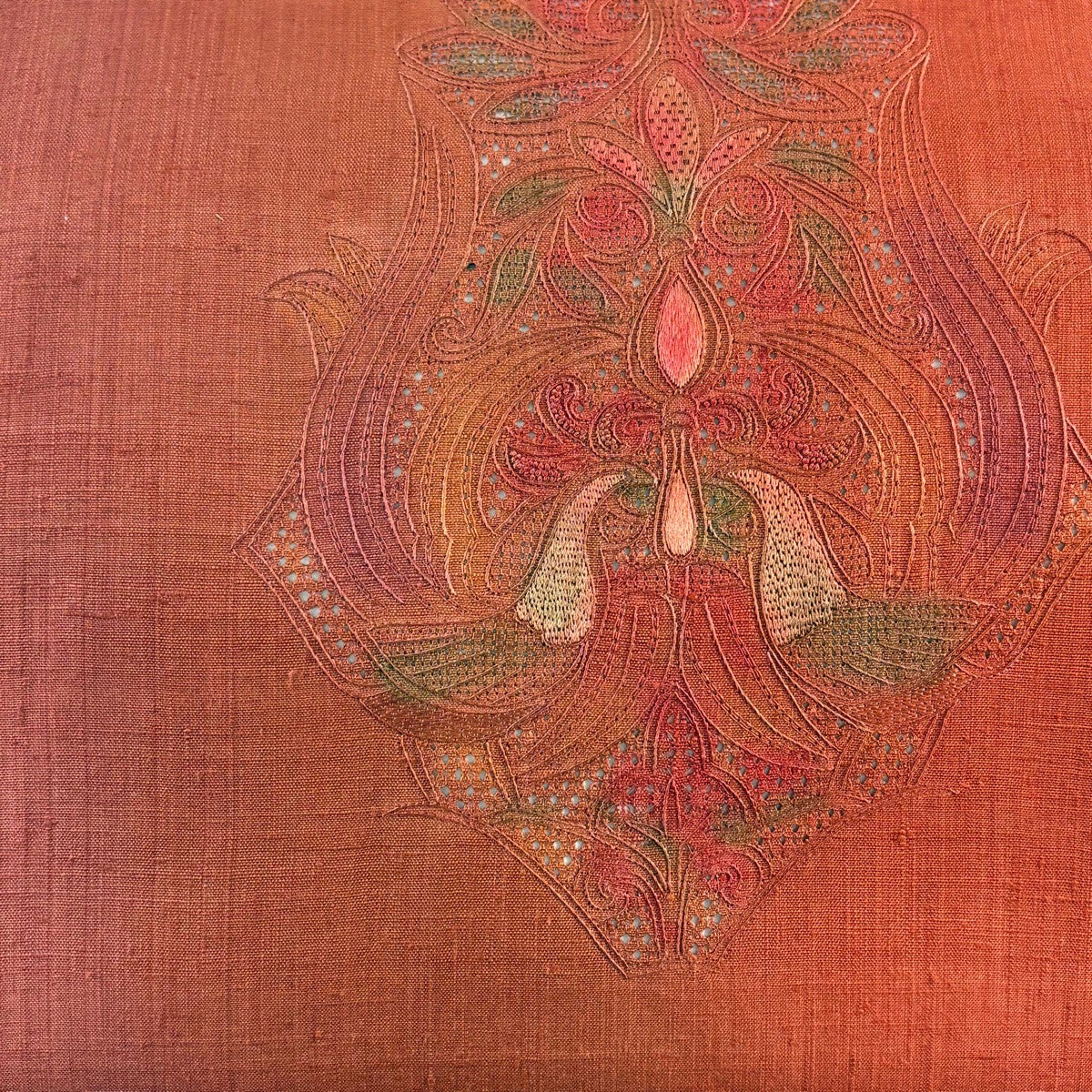美品】 名古屋帯 秀品 花 蘇州刺繍 茜色 正絹｜中古・古着・リサイクル