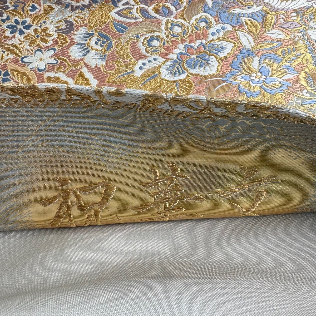 美品】 袋帯 秀品 草花 尾長鳥 金糸 箔 灰色 六通 正絹｜中古・古着