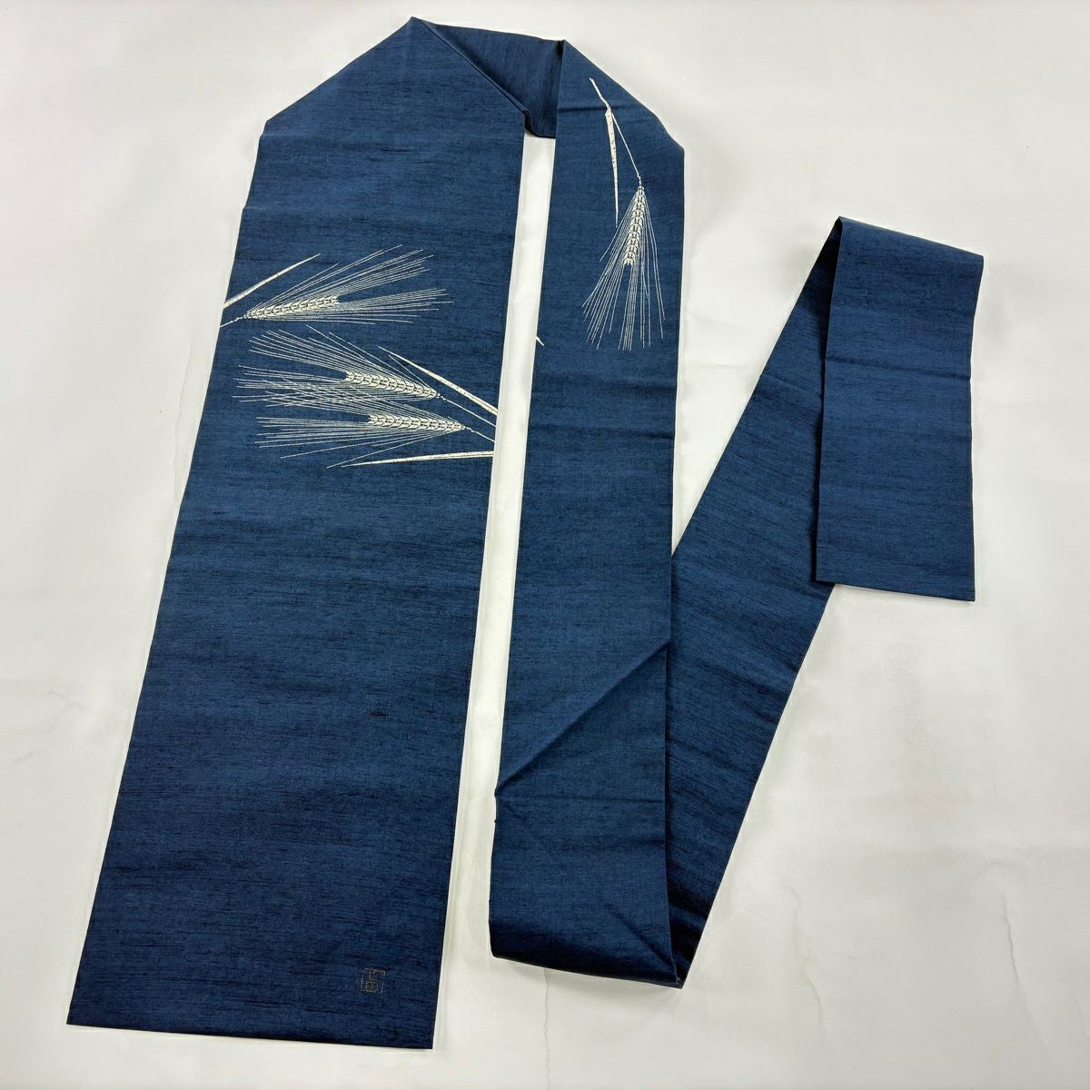 名古屋帯 逸品 山田貢 落款あり 紬地 麦 紺色 正絹｜中古・古着