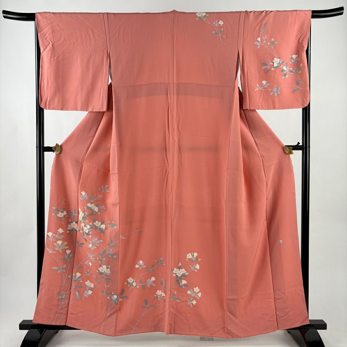訪問着 美品 逸品 身丈151cm 裄丈62.5cm 正絹 【中古】 訪問着 身丈151cm 裄丈65.5cm M 袷 落款あり 草花 雲文 ピンク 正絹 秀