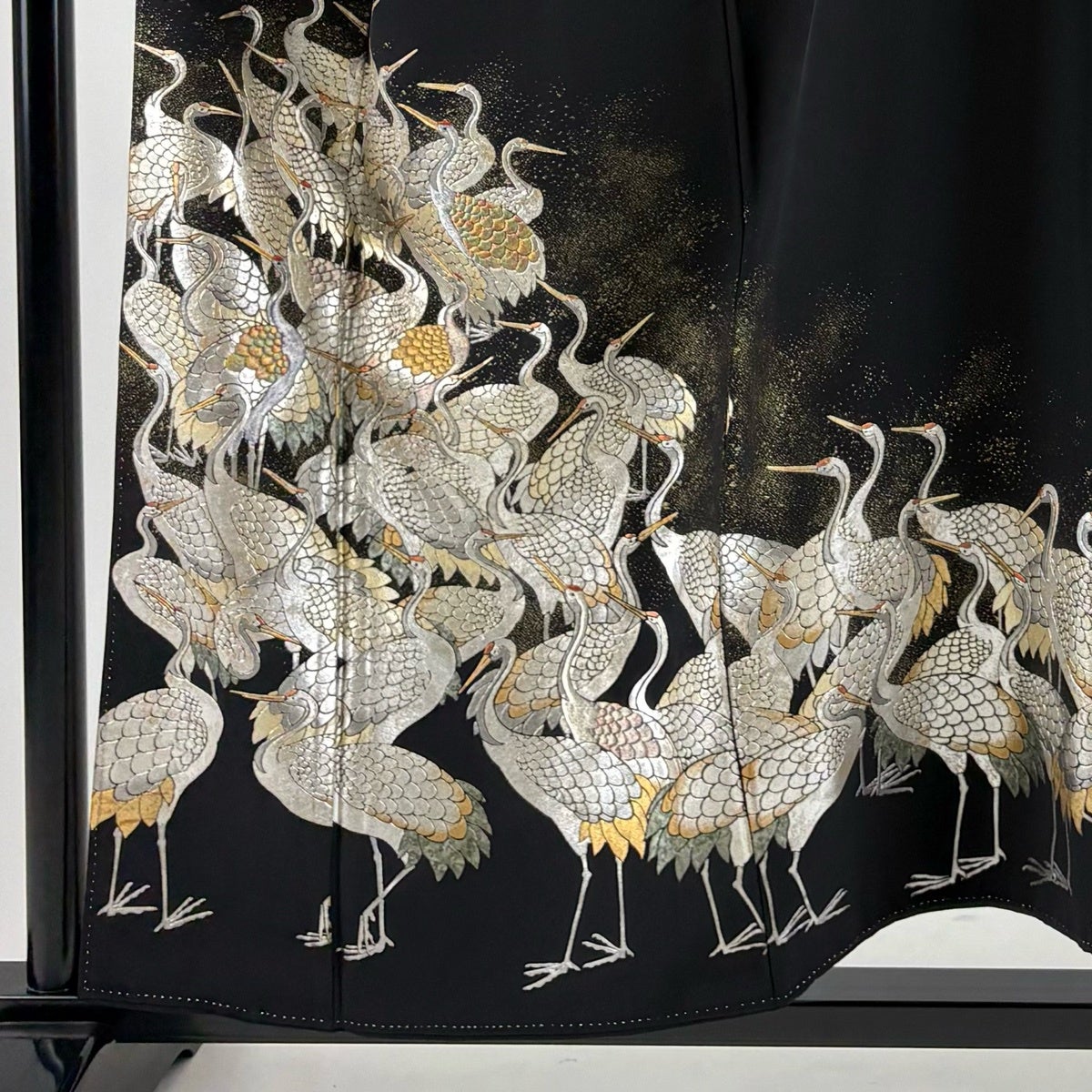 黒留袖 名品 身丈167cm 裄丈69.5cm 正絹 【中古】 黒留袖 身丈156cm 裄丈66.5cm M 袷 松 雲文 金糸 金彩 黒 正絹 優品
