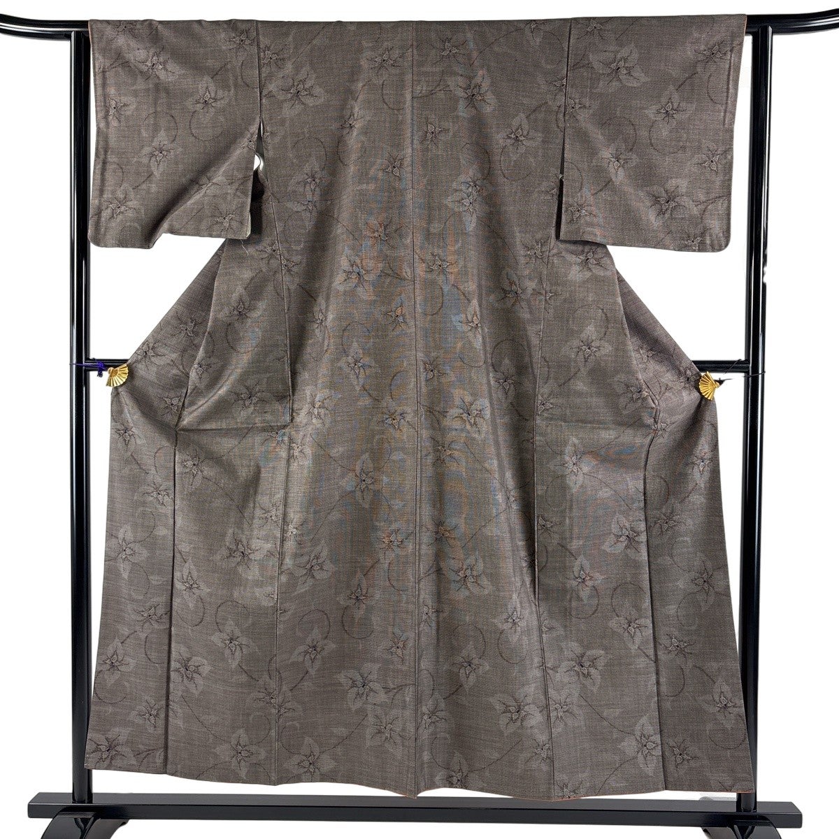 美品】 紬 身丈154cm 裄丈62.5cm S 袷 花唐草 焦茶色 正絹 秀品｜中古