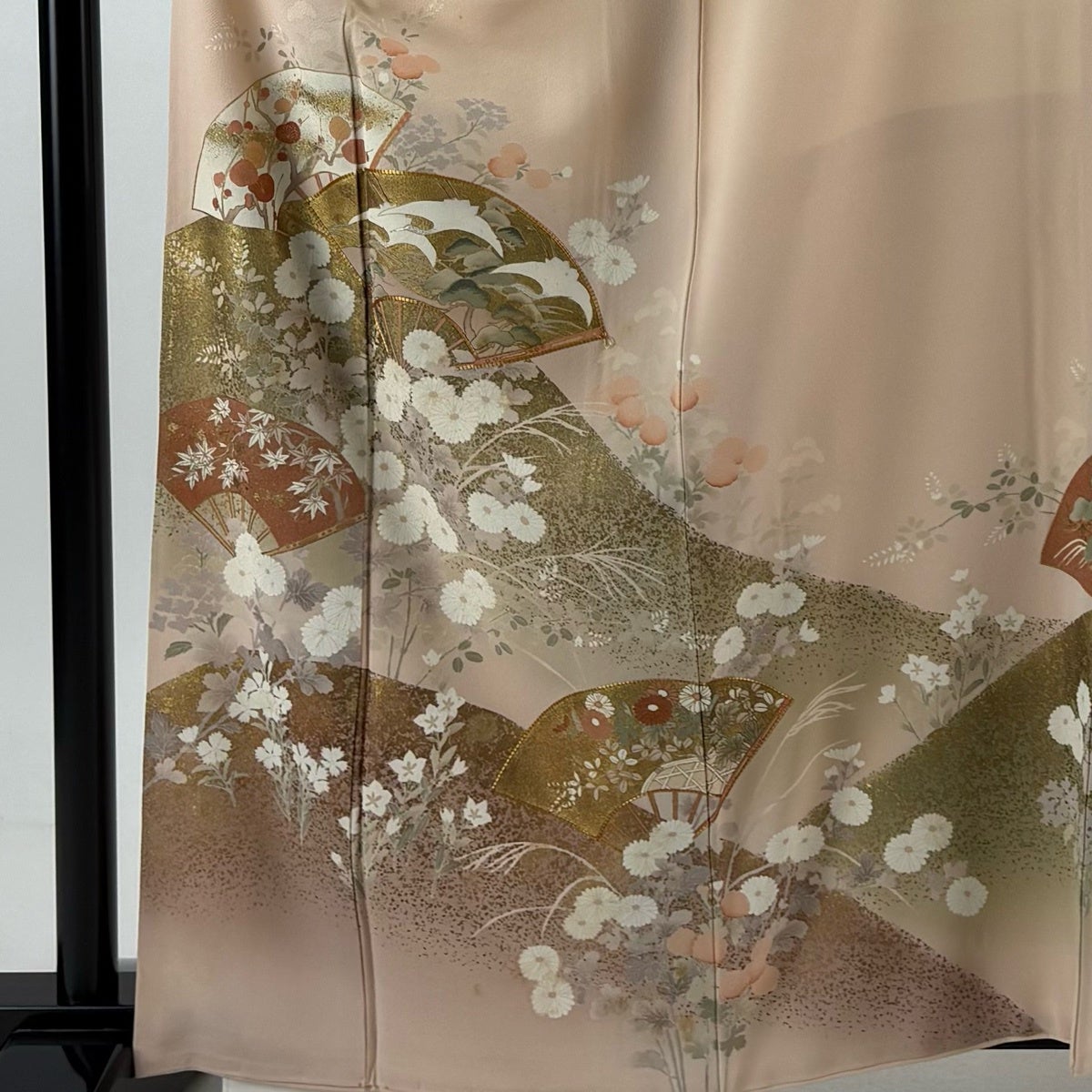 色留袖 身丈160.5cm 裄丈65cm 正絹 秀品 【中古】 色留袖 身丈163cm 裄丈64cm M 袷 室華風 落款 霞 染め分け ぼかし 紺色