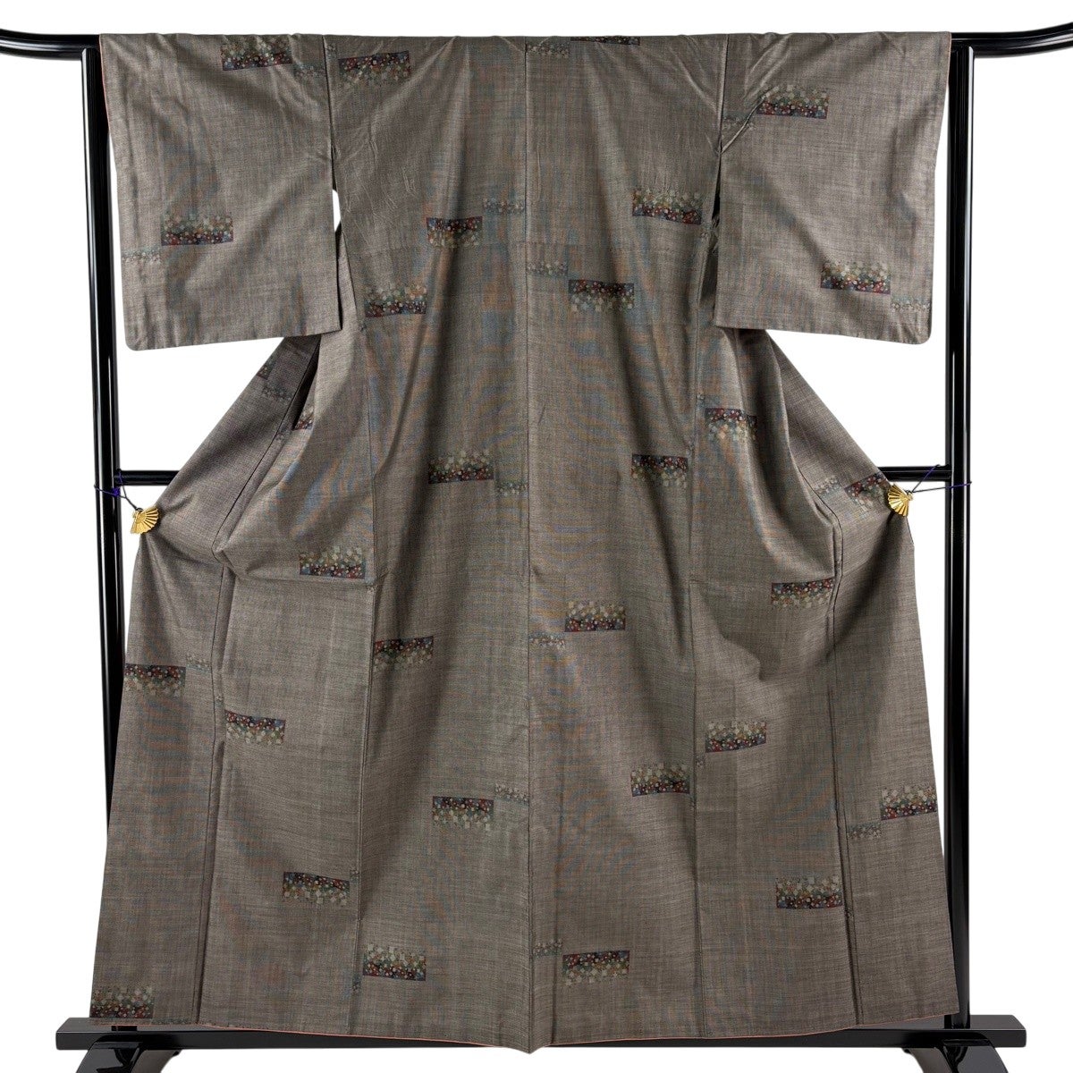 美品】 紬 身丈158cm 裄丈66cm M 袷 花唐草 焦茶色 正絹 秀品｜中古