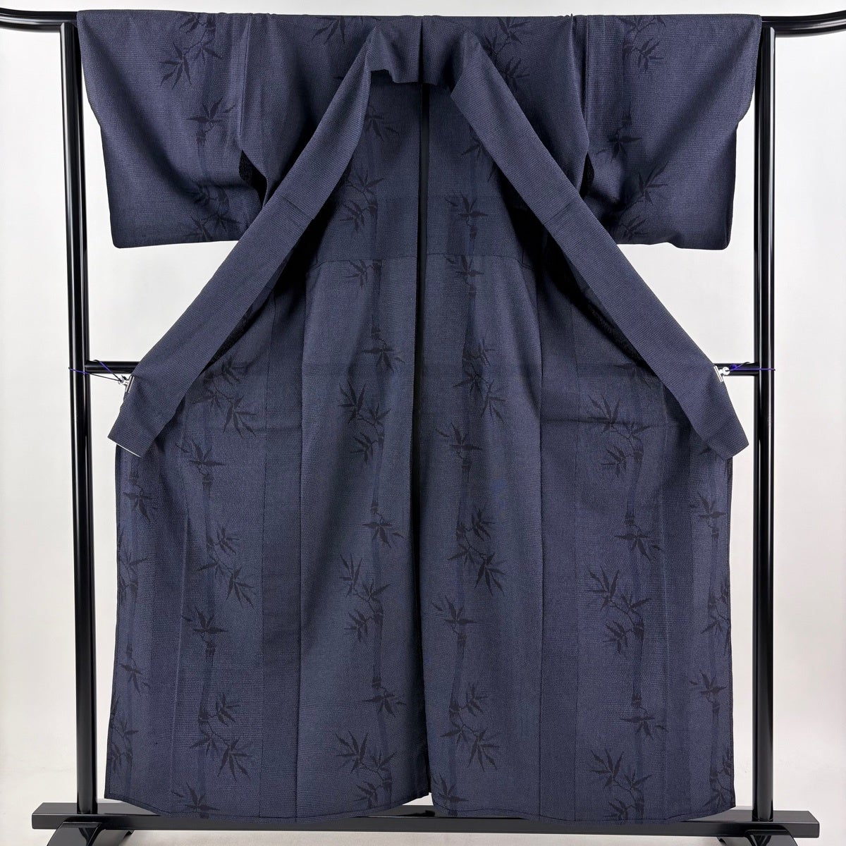 美品】 紬 身丈158.5cm 裄丈63.5cm S 単衣 竹 亀甲絣 紺色 正絹 秀品