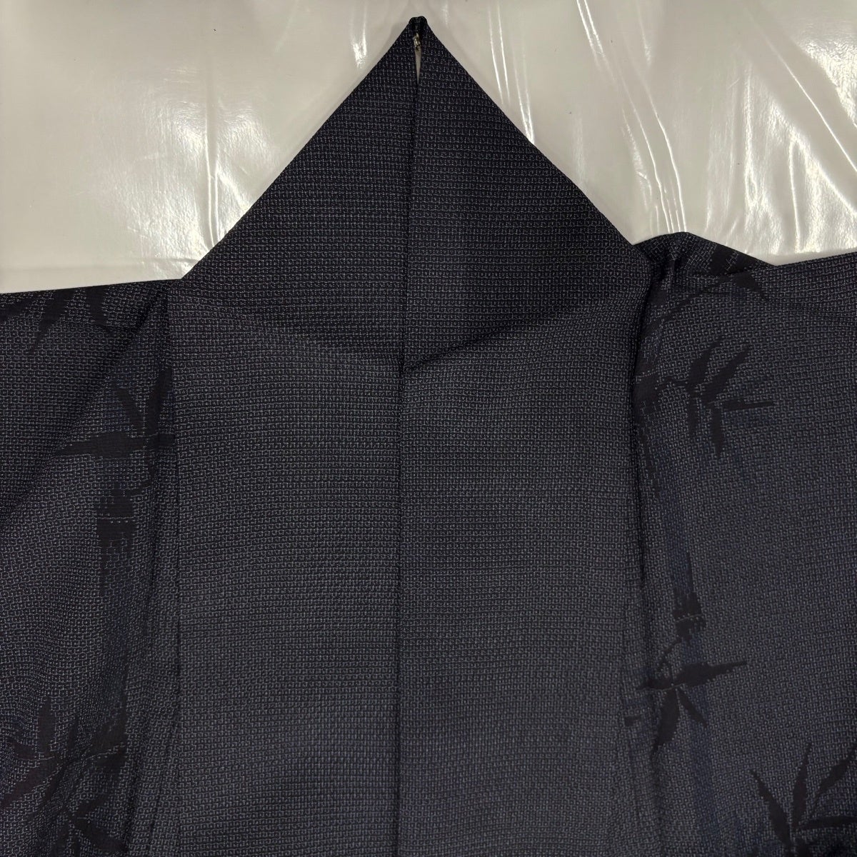 美品】 紬 身丈158.5cm 裄丈63.5cm S 単衣 竹 亀甲絣 紺色 正絹 秀品
