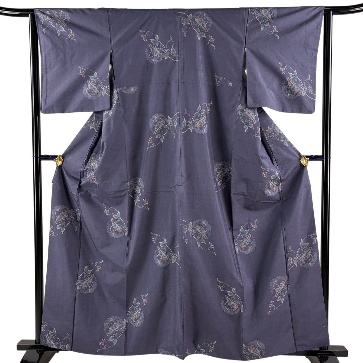 【美品】 紬 身丈161.5cm 裄丈66.5cm 正絹 名品 【中古】 美品】 紬 身丈161.5cm 裄丈66cm 正絹 逸品 【中古】の通販 by