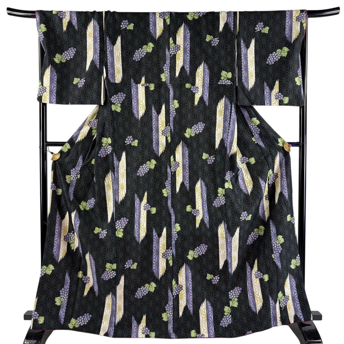 30%OFF 【美品】 小紋 身丈166cm 裄丈67.5cm L 袷 洗える着物 葡萄 矢