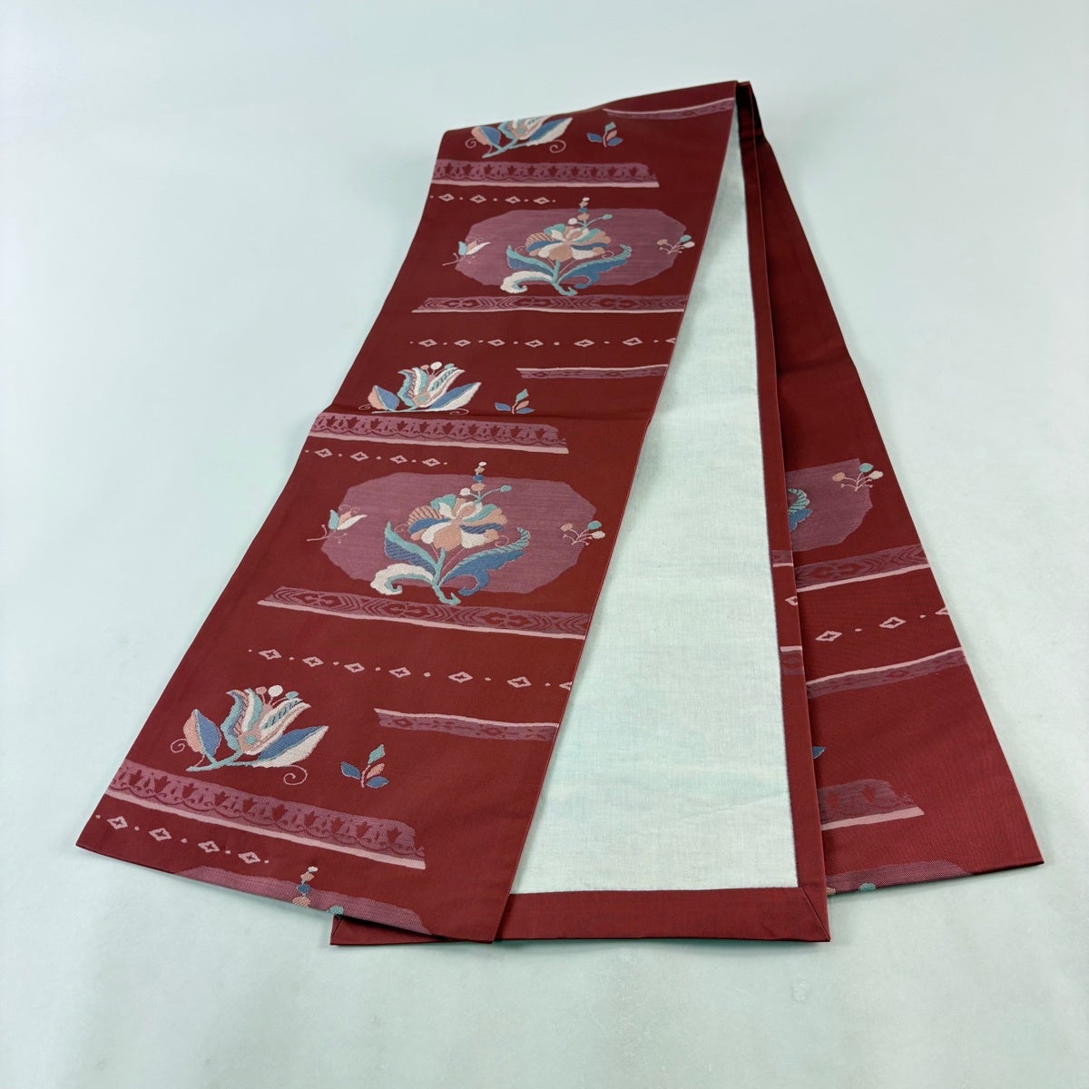 【美品】 高級 塩瀬 名古屋帯 正絹 平仕立て 洋花 えんじ 赤 芸者 レトロ 中古）名古屋帯 ピンク カジュアル 名古屋仕立て 染め 塩瀬 菊 絹