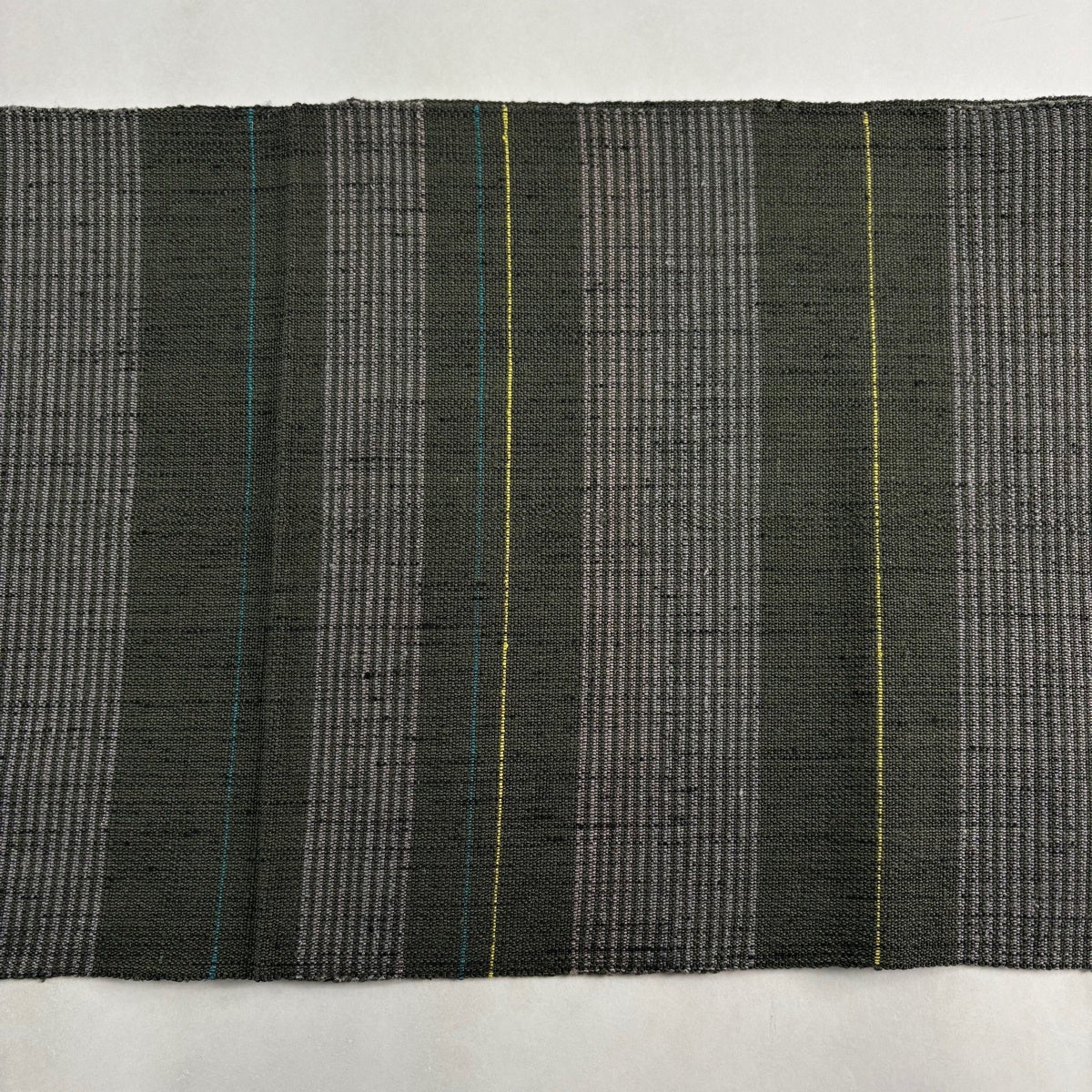 パ*ダ様 中屋万年筆　セルロイド　松葉(緑) 名古屋帯 秀品 八寸名古屋帯 松葉仕立て 桜の花びら 深緑 正絹｜中古