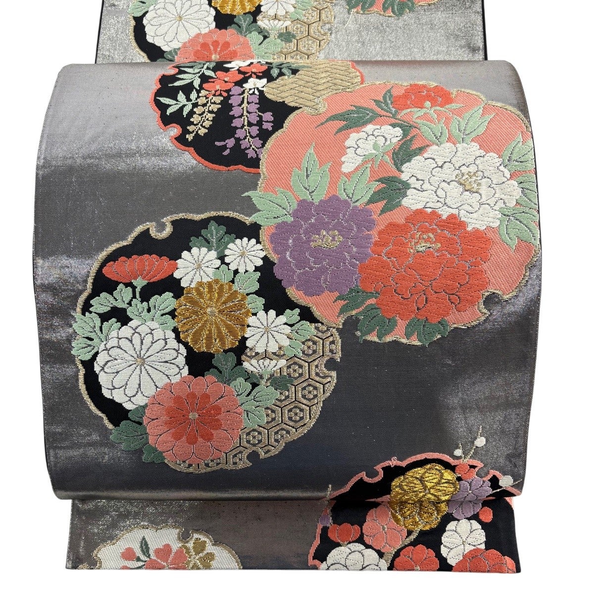美品】 袋帯 秀品 振袖向き 桃山元禄 雪輪 草花 唐織 金銀糸 銀色 六通