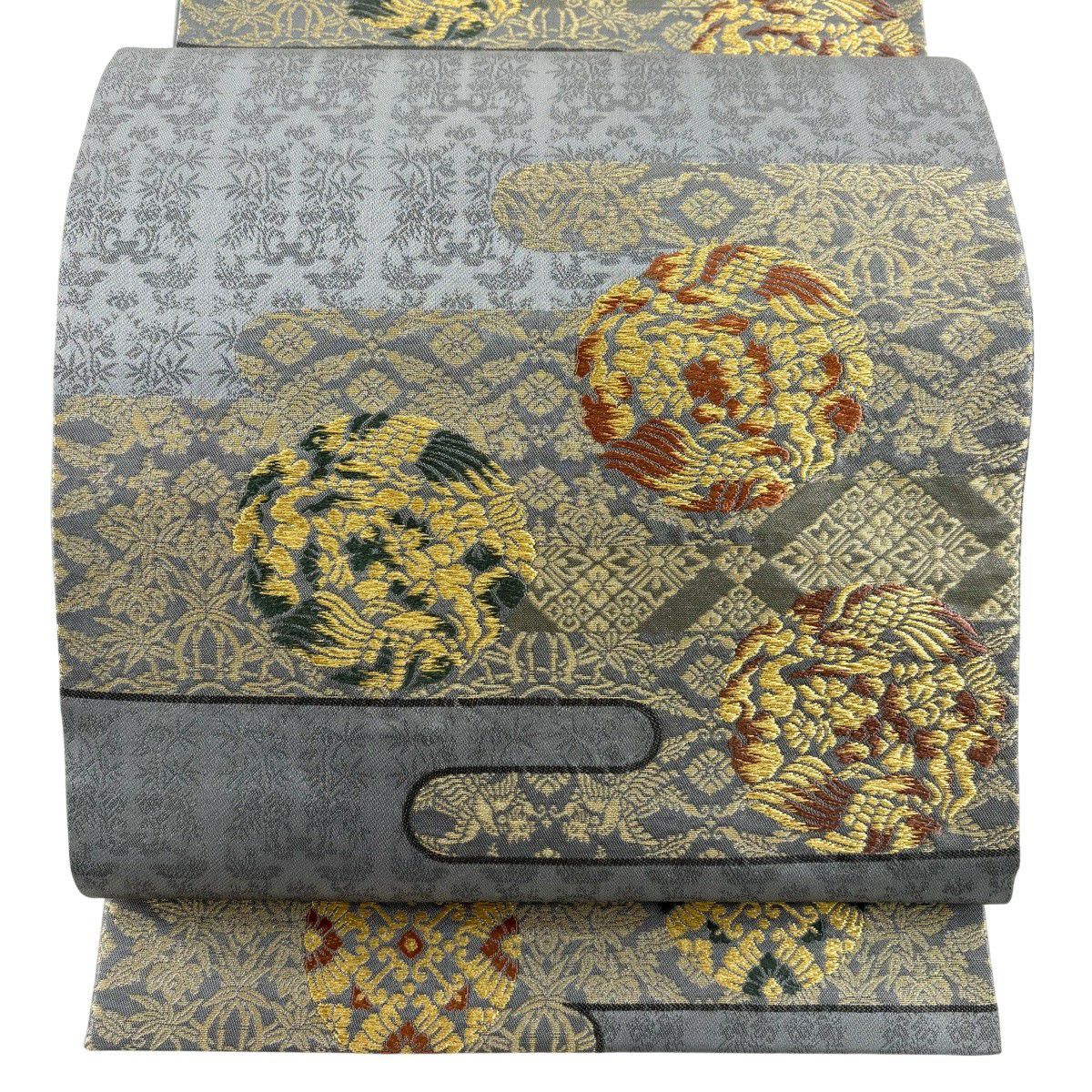 未使用　小紋　日本画家　霜鳥忍　彩天目織　刺繍一つ紋　落ち着きのある上品な地色 小紋 身丈164cm 裄丈67.5cm L 袷 霜鳥忍 落款あり 鳥 草花 彩天目織