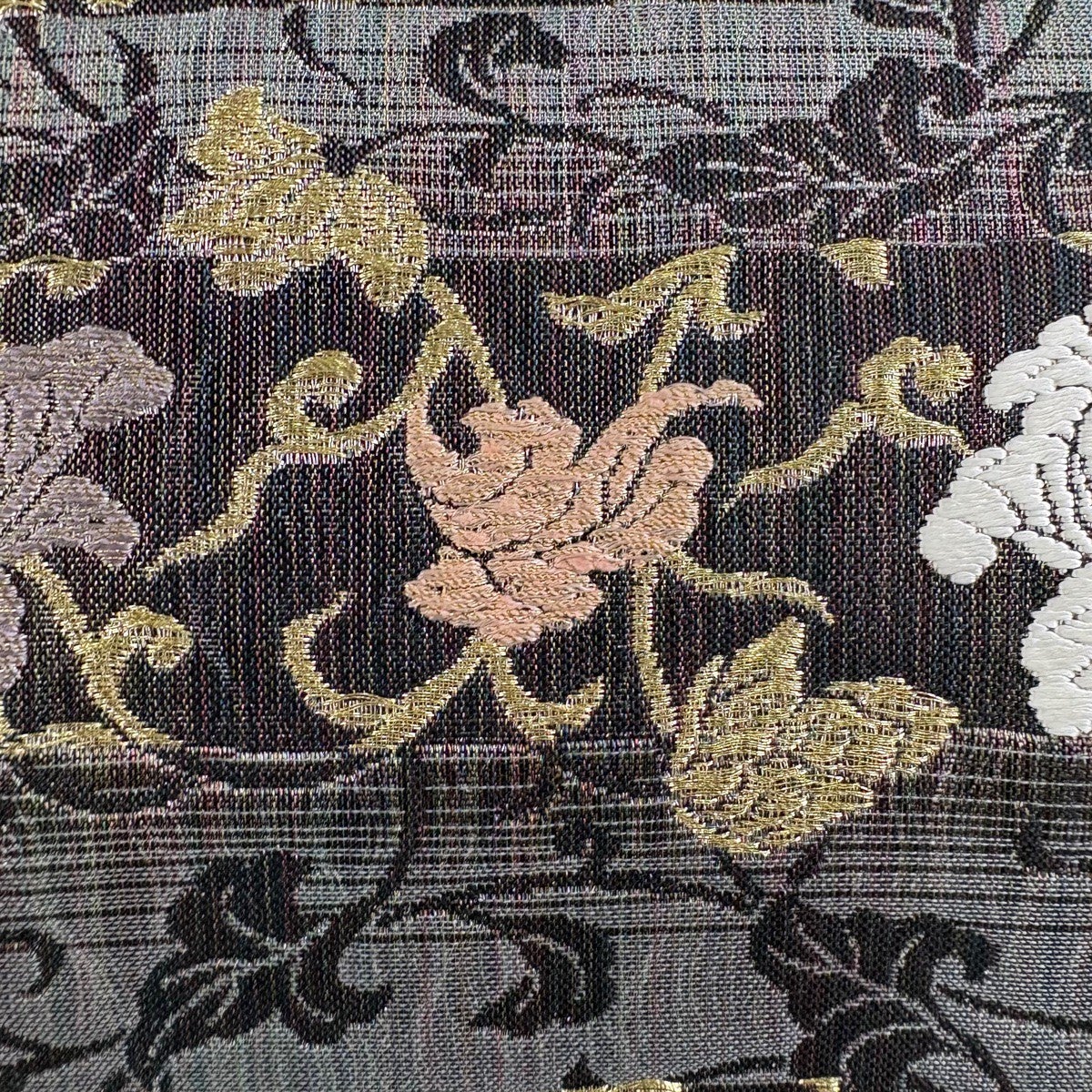 ハロウィンクーポン対象】 【美品】 袋帯 名品 花唐草 金銀糸 灰茶 六