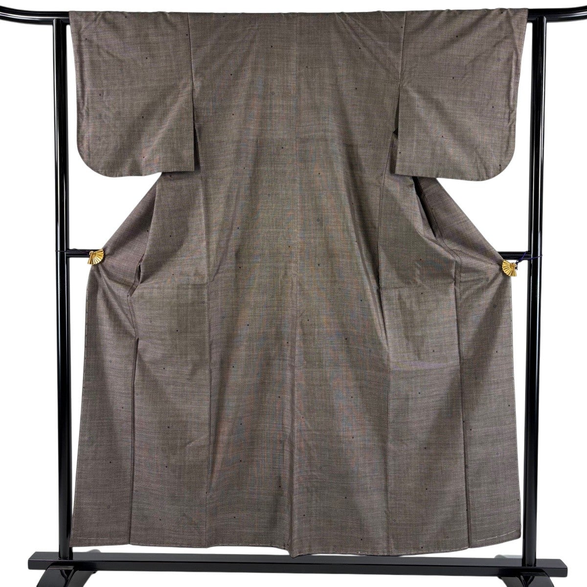【美品】 紬 身丈155.5cm 裄丈66cm 正絹 逸品 【中古】 美品】 紬 身丈155.5cm 裄丈65cm M 薄物 格子 黄土色 正絹 逸品｜中古