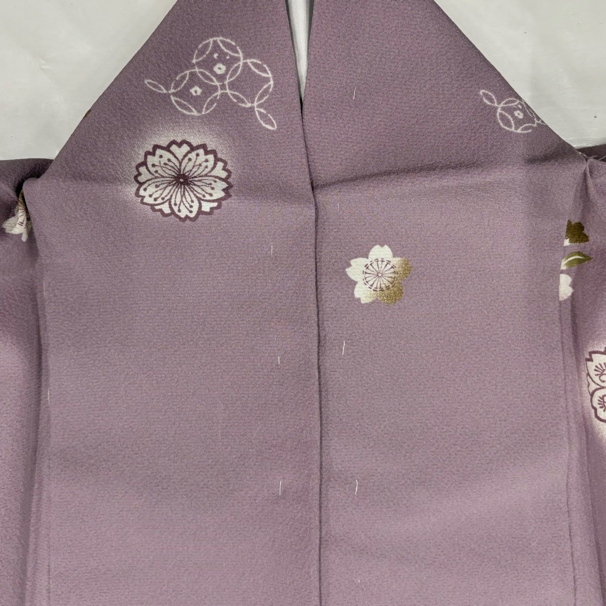 美品】 小紋 身丈155cm 裄丈66cm M 袷 桜 七宝 ぼかし 薄紫 正絹 秀品