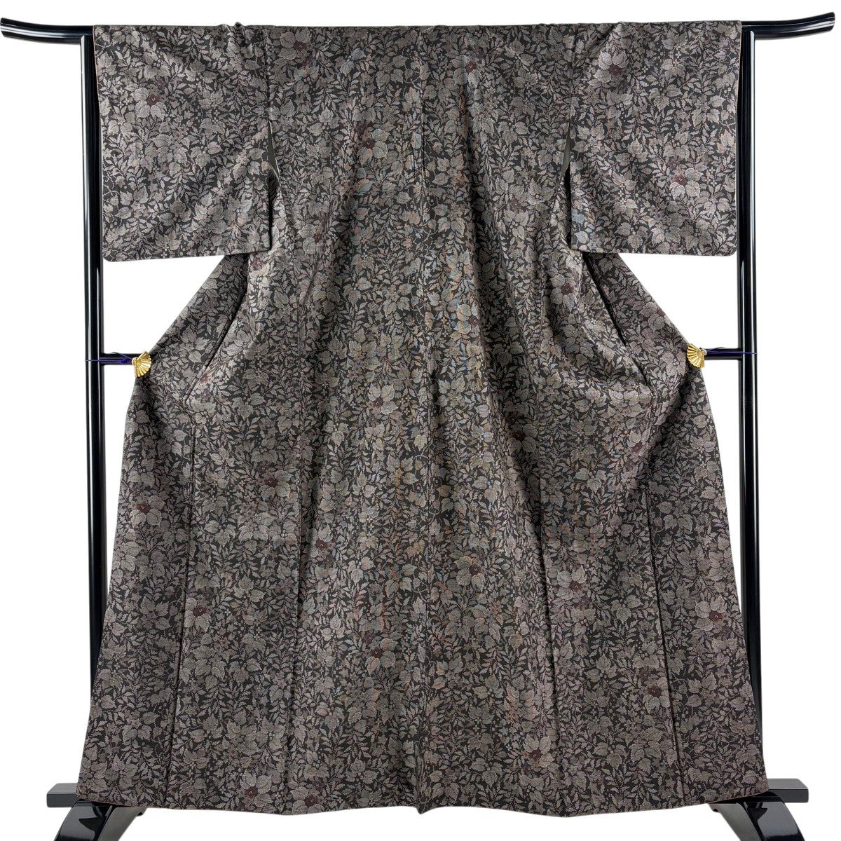 紬 身丈167.5cm 裄丈67.5cm 正絹 秀品 【中古】 紬 身丈167.5cm 裄丈67.5cm L 袷 置賜紬紬 諏訪好風 落款あり 証紙あり