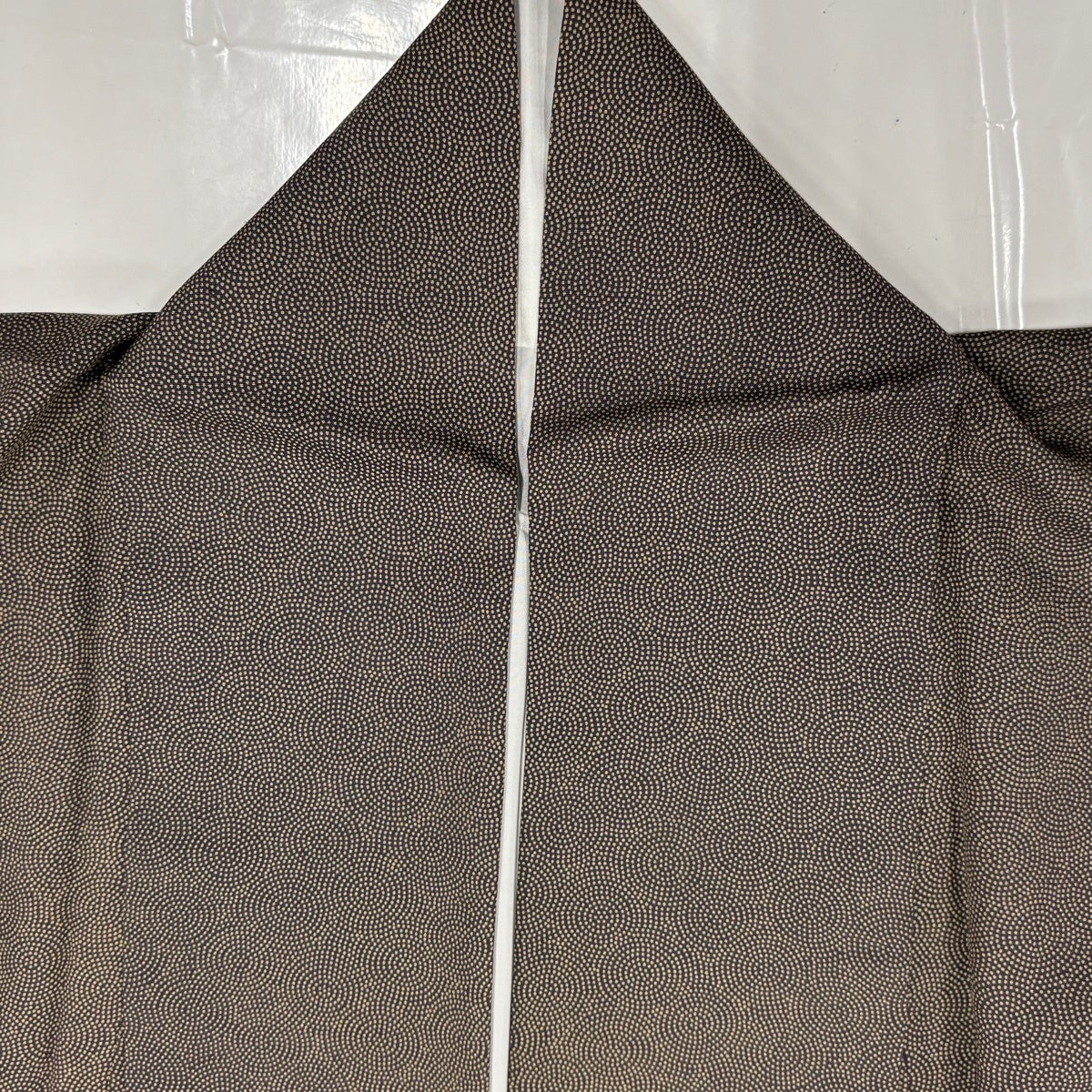 付下げ 身丈156cm 裄丈62.5cm 正絹 秀品 【中古】 付下げ 身丈156cm 裄丈62.5cm S 袷 幾何学 渦巻き 金彩 茶紫 正絹 秀品