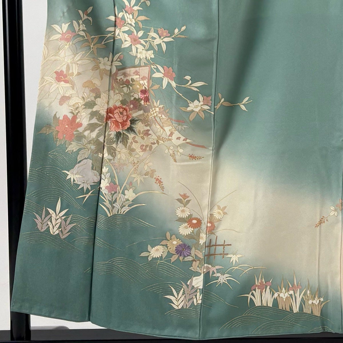 訪問着 身丈154cm 裄丈62.5cm S 袷 几帳 草花 刺繍 金糸 薄緑 正絹 秀