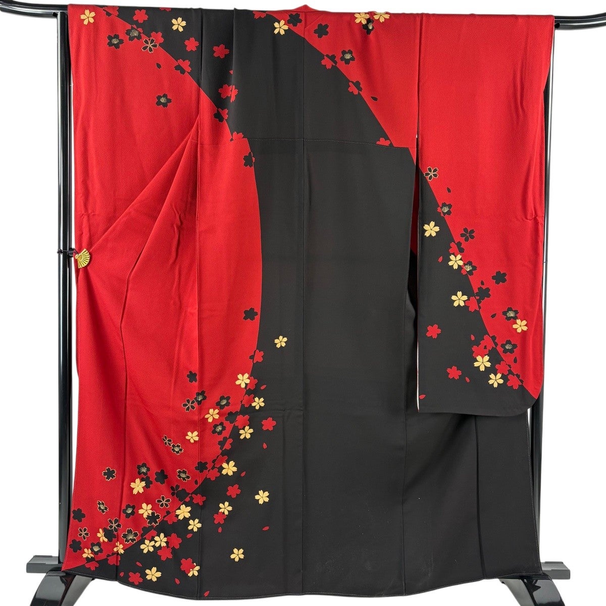 振袖 身丈166cm 裄丈66cm 正絹 秀品 【中古】 振袖 身丈166cm 裄丈66cm M 袷 草花 鴛鴦 金糸 金彩 サーモンピンク