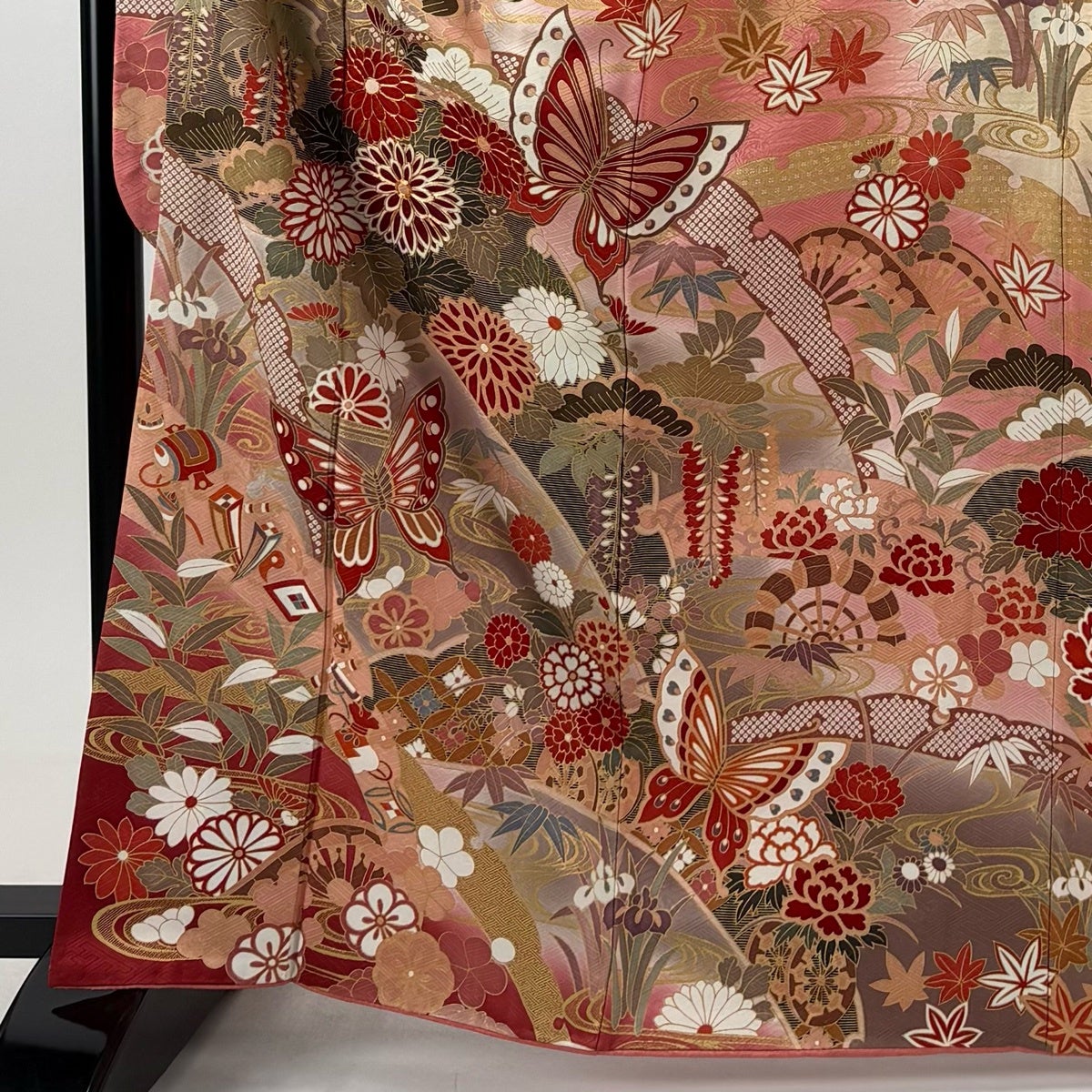 振袖 身丈164.5cm 裄丈65cm M 袷 松竹梅 菊 金糸 金彩 ピンク 正絹 秀