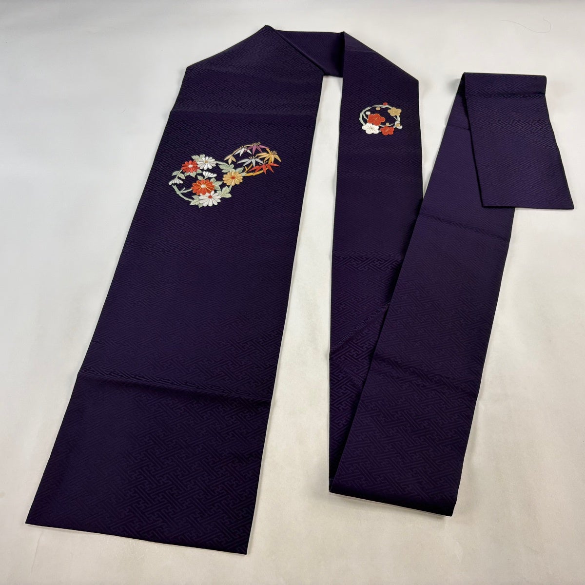 名古屋帯 優品 花丸文 刺繍 金糸 濃紫 正絹｜中古・古着・リサイクル
