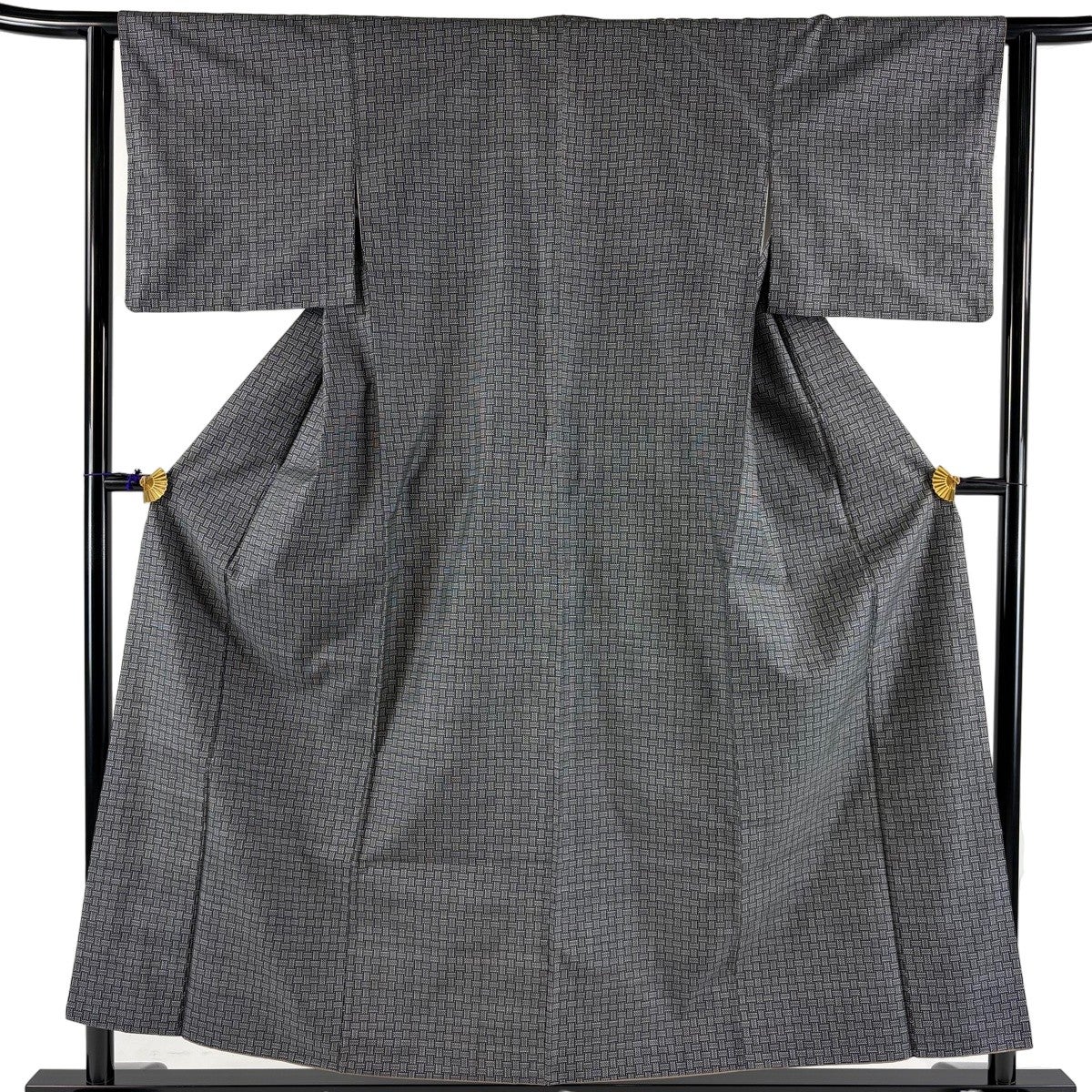 【着物】 紬 植物文様 身丈約153cm 裄丈約64cm 24z-2321 訪問着 身丈153cm 裄丈64cm M 袷 草花 絞り 薄緑 正絹 秀品｜中古