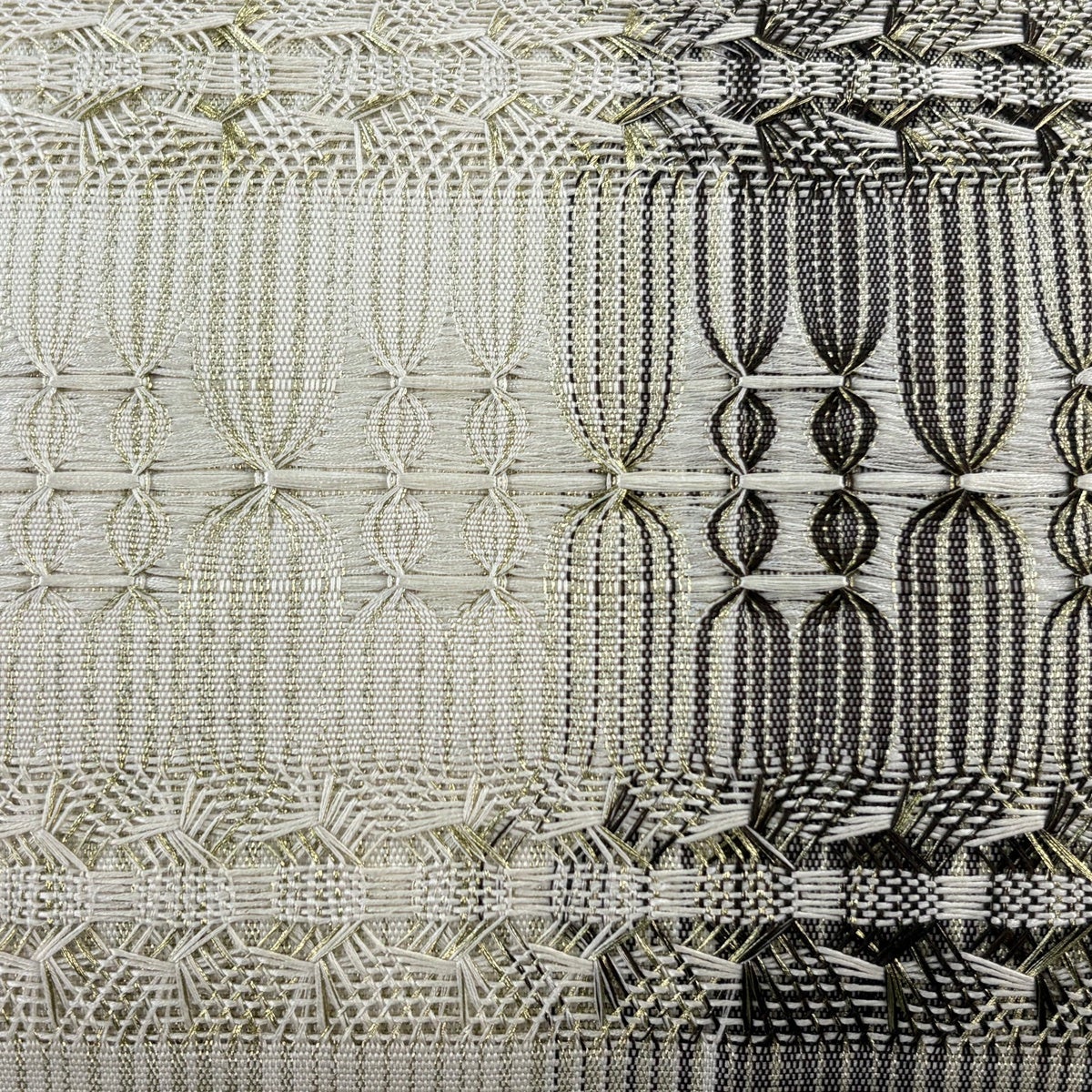 名古屋帯 八寸 高級 綴れ 金銀糸 椿 松 松葉仕立て 美品 中古 kp2306 美品】 名古屋帯 秀品 八寸名古屋帯 松葉仕立て 縞 幾何学 金糸