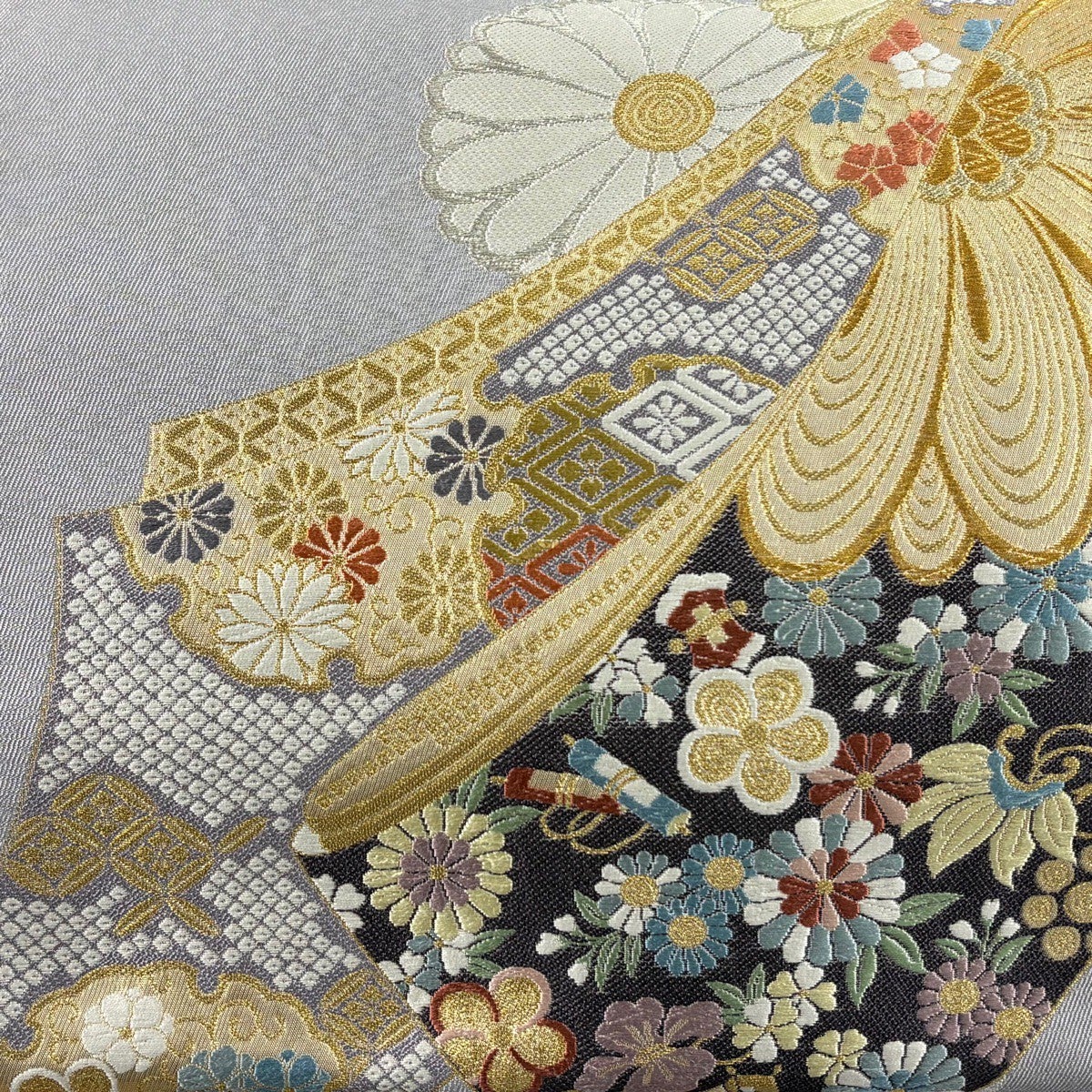 袋帯 中古 リサイクル 正絹 セミフォーマル 仕立て上がり 六通 花の図 兎の図 金糸 絹鼠色 灰色 きもの北條 A1302-10 袋帯 リサイクル 正絹 セミフォーマル 仕立て上がり 六通 花の図 兎の