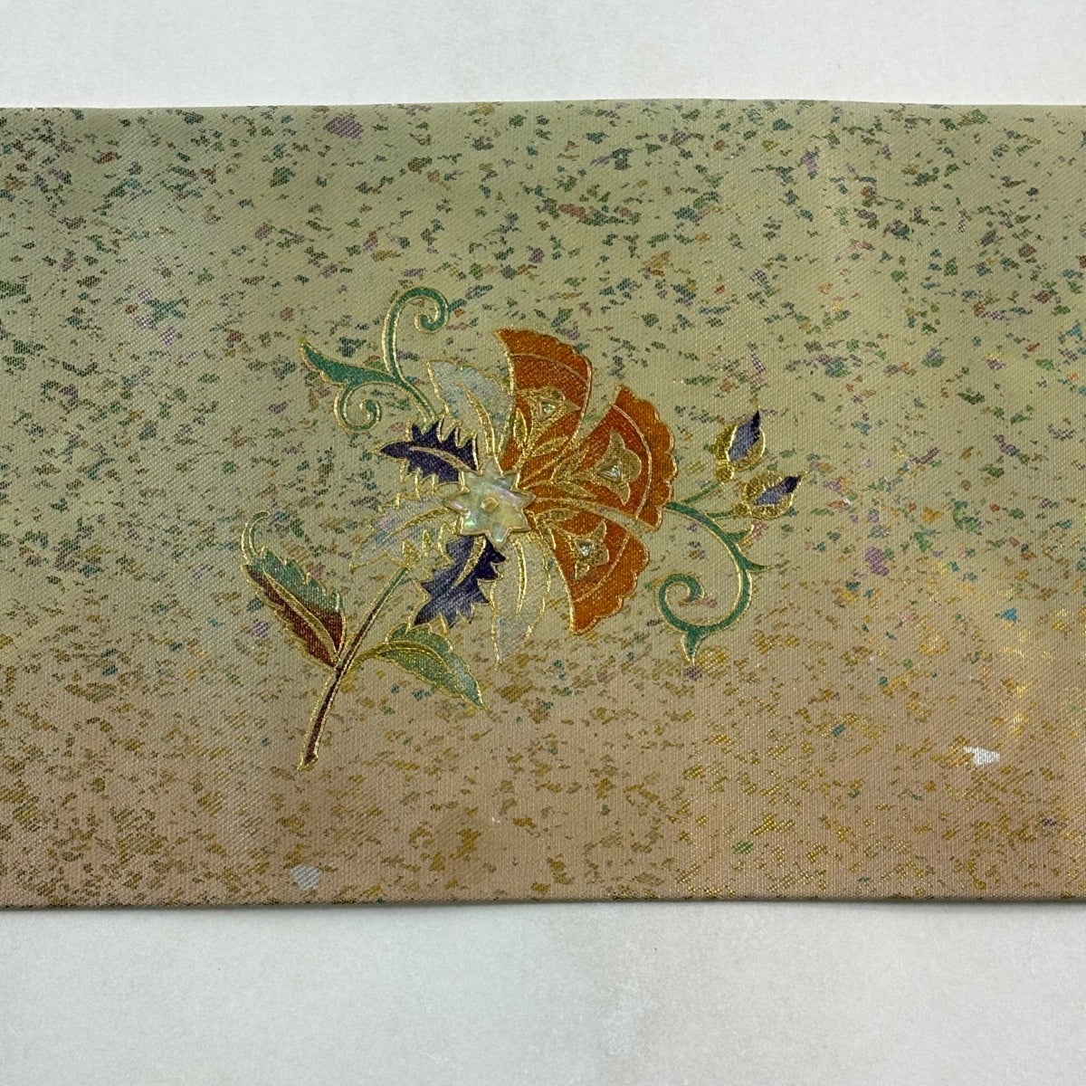 美品】 名古屋帯 秀品 草花 螺鈿 金彩 ベージュ 正絹｜中古・古着