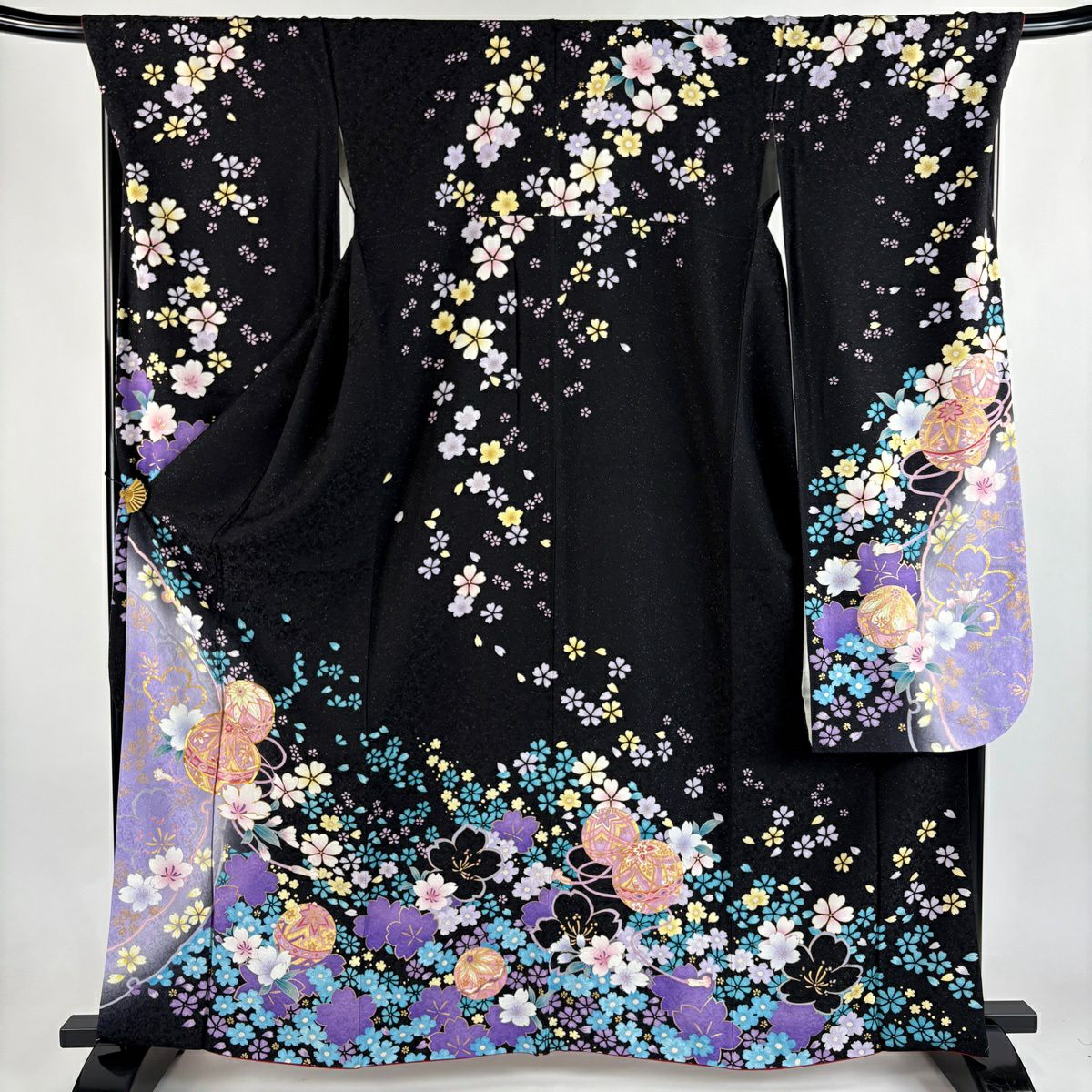 振袖 美品 名品 身丈173cm 裄丈68cm 正絹 【中古】 振袖 身丈159.5cm 裄丈62.5cm S 袷 菊 熨斗 金糸 絞り 朱色 正絹 秀品