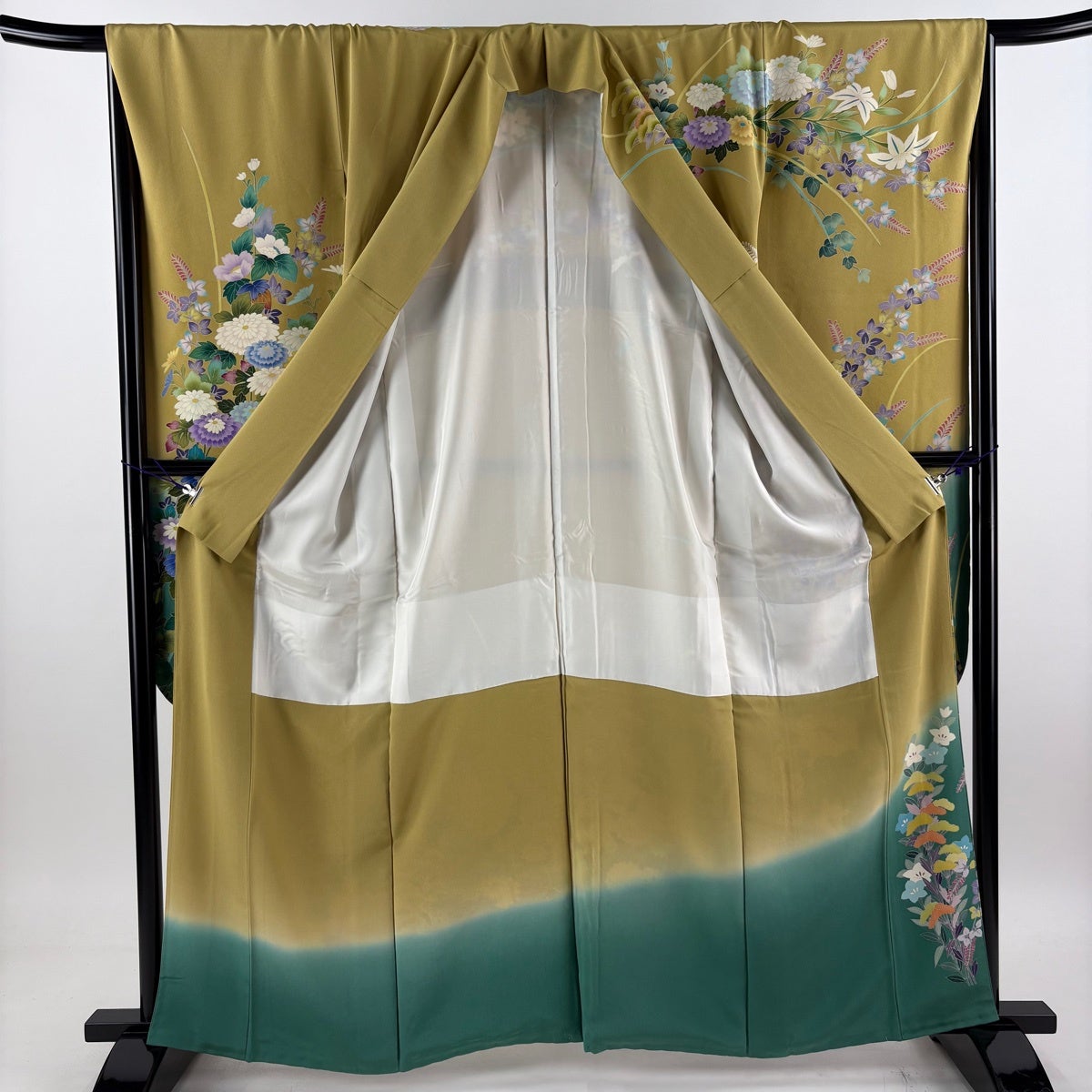 美品】 振袖 身丈163cm 裄丈66.5cm M 袷 松本健一 華調べ 落款あり 菊