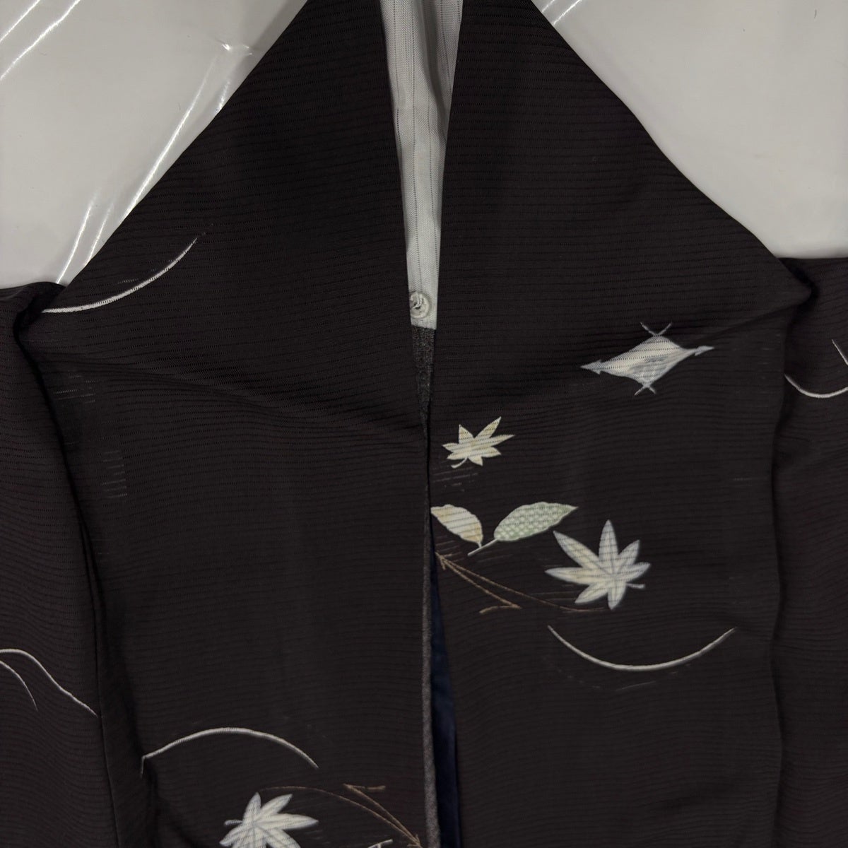 小紋 身丈170cm 裄丈66cm 正絹 秀品 【中古】 小紋 身丈163cm 裄丈67cm M 袷 桜 疋田 黒 正絹 秀品｜中古・古着
