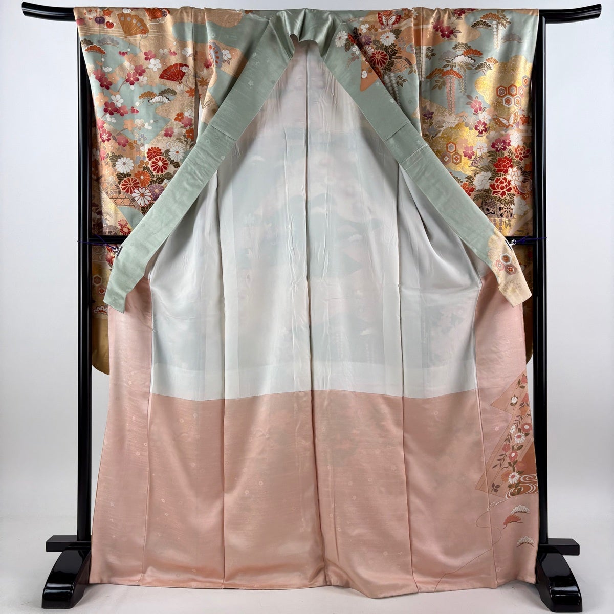 振袖 身丈168.5cm 裄丈67cm M 袷 蝶 花車 金糸 金彩 薄緑 正絹 秀品