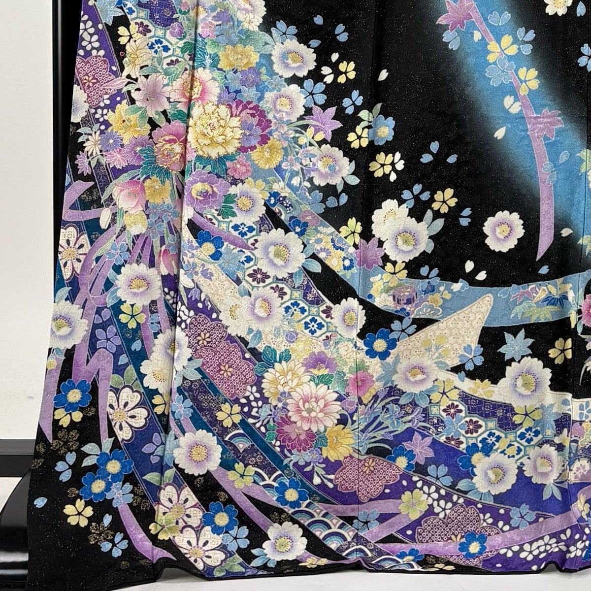 振袖 身丈171cm 裄丈65.5cm 正絹 美品 名品 【中古】 振袖 身丈171cm 裄丈68cm L 袷 桜 菊 金通し 金彩 えんじ色 正絹